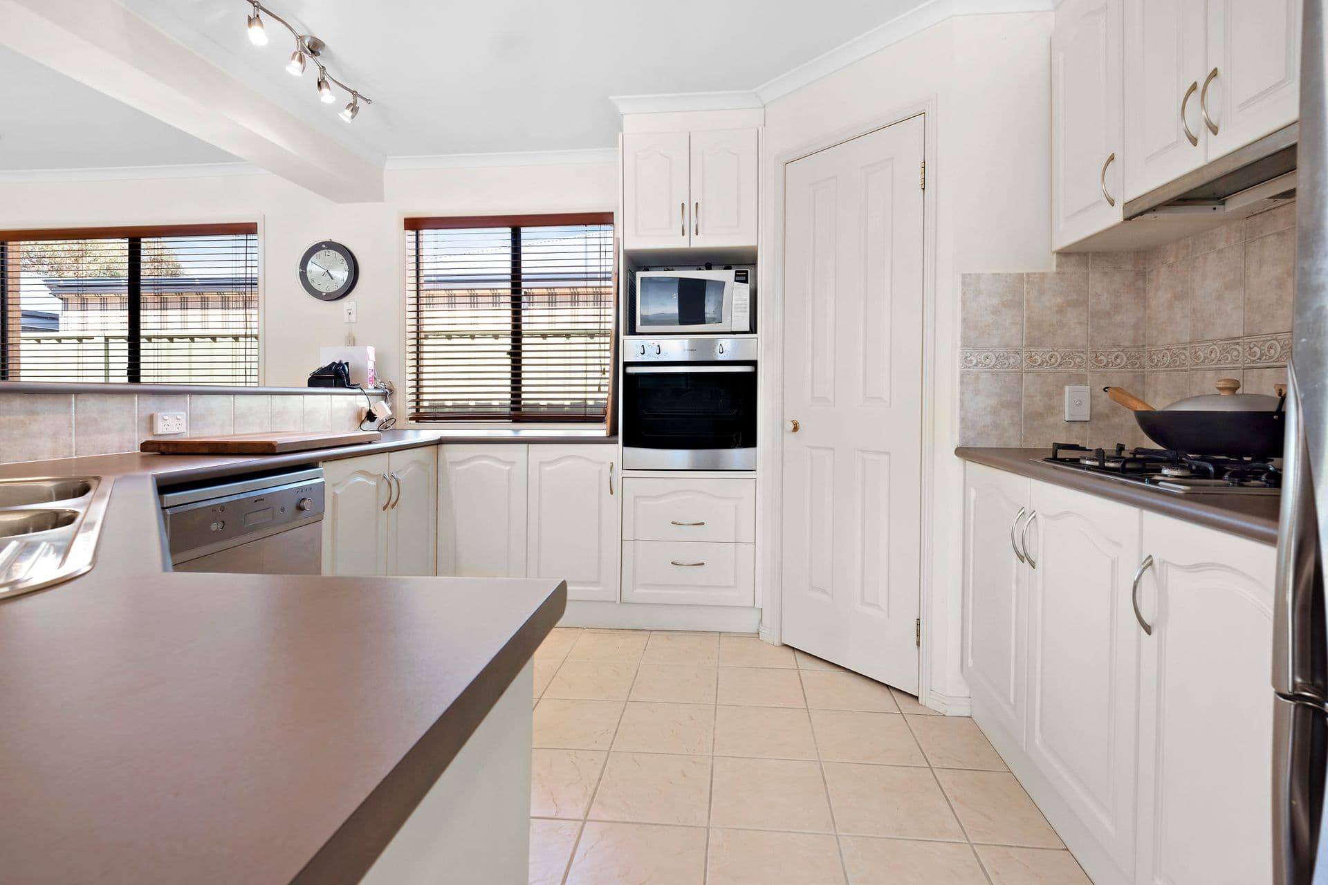 1 Woodlands Circuit, Echuca, VIC, 3564, Echuca - Thumbnail 4