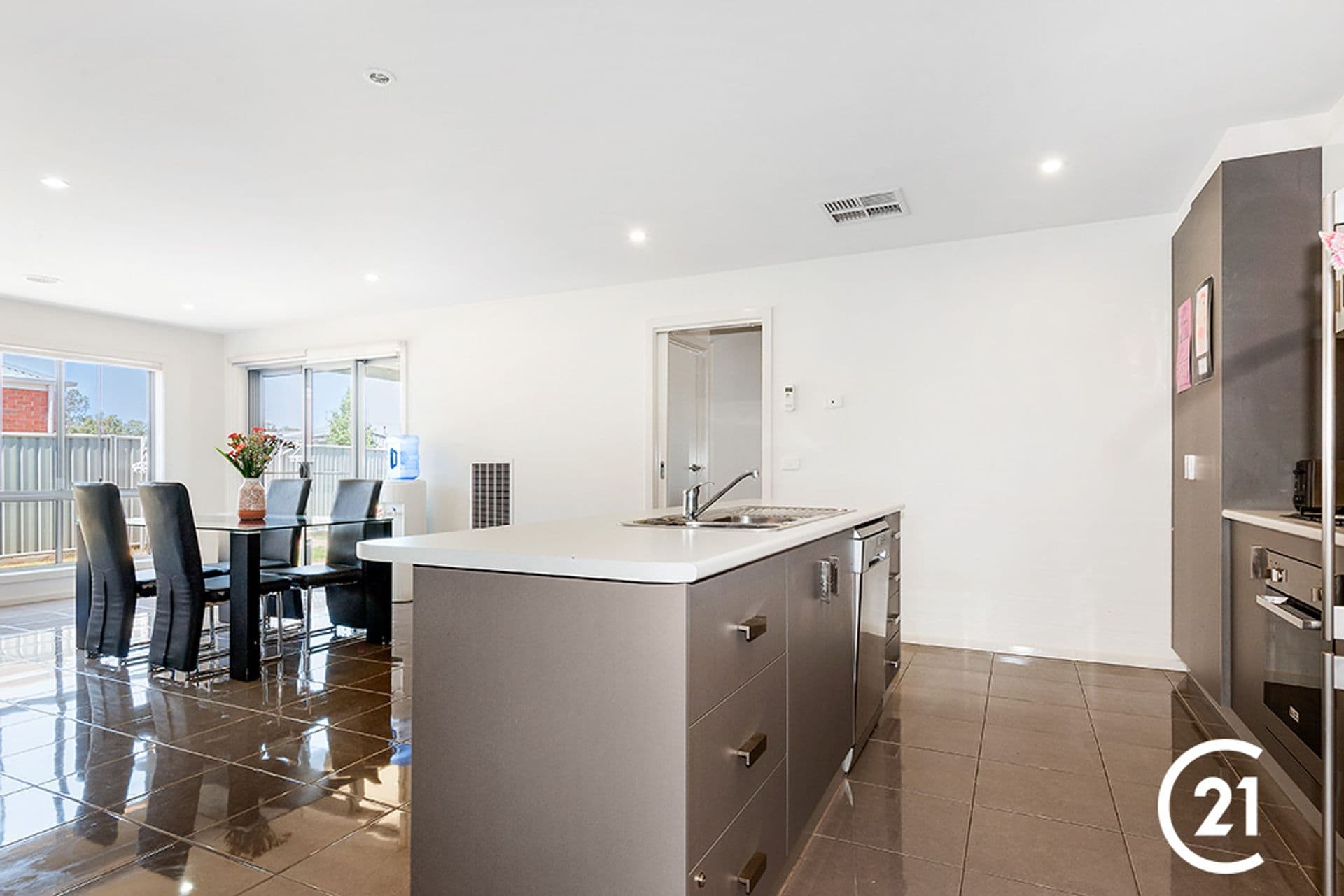 1/2 Paroo Street, Echuca, VIC, 3564, Echuca - Thumbnail 3
