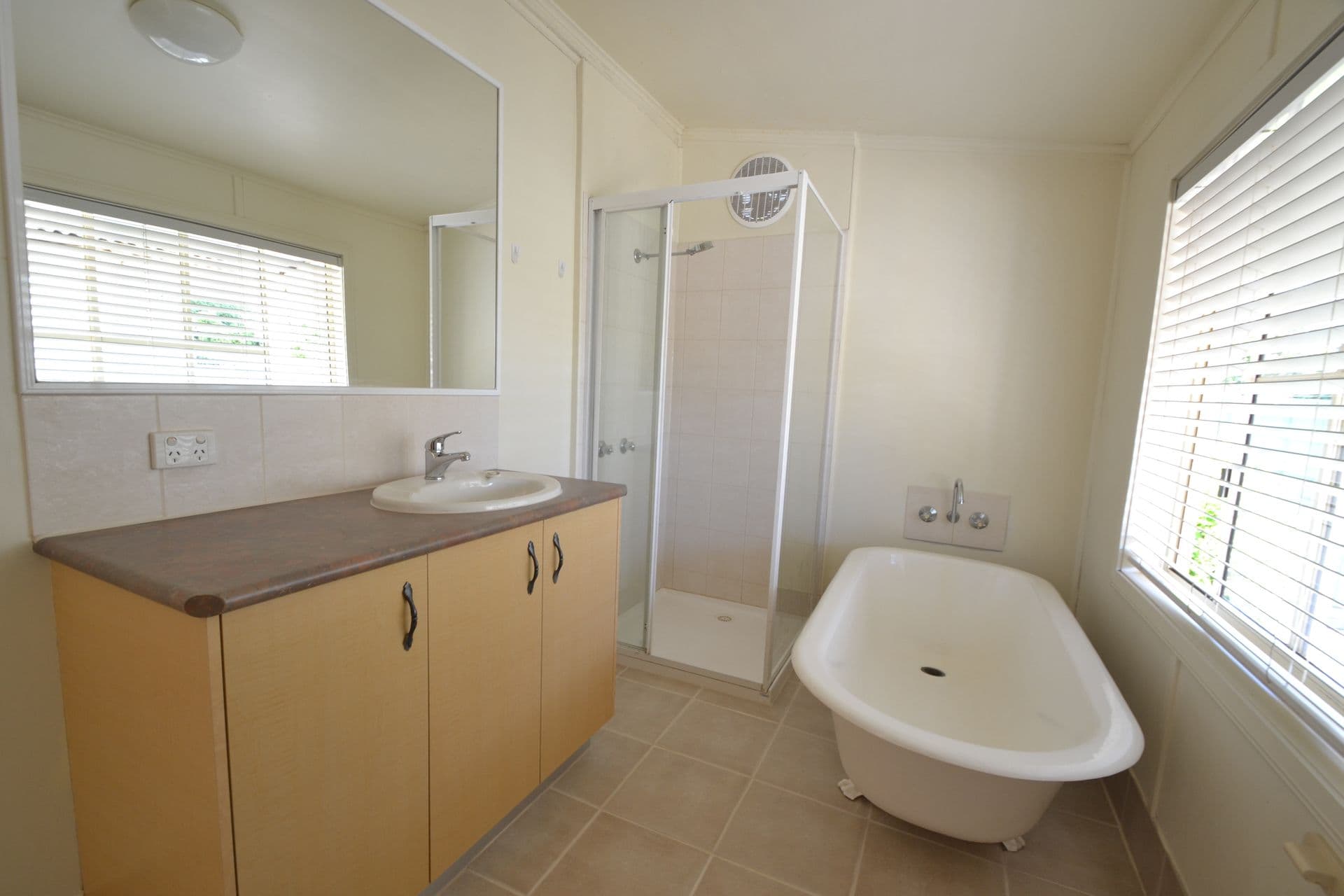 139 Hume Street, Echuca, VIC, 3564, Echuca - Thumbnail 3