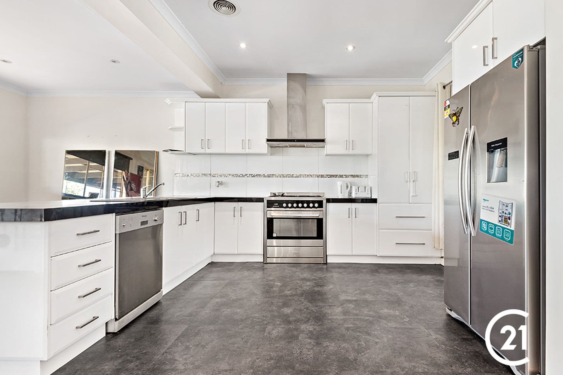 21 Mitchell Street, Echuca, VIC, 3564, Echuca - Thumbnail 2