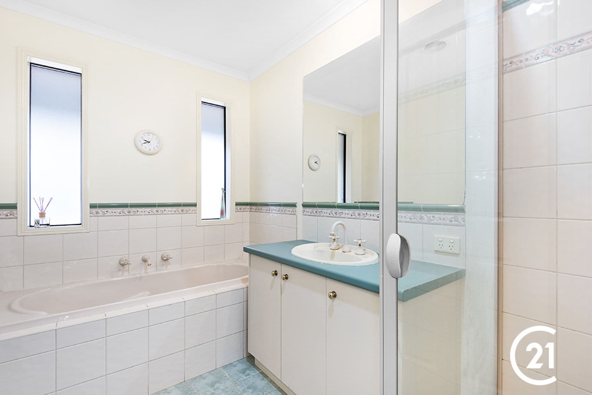 4 Hollara Drive, Moama, NSW, 2731, Moama - Thumbnail 6