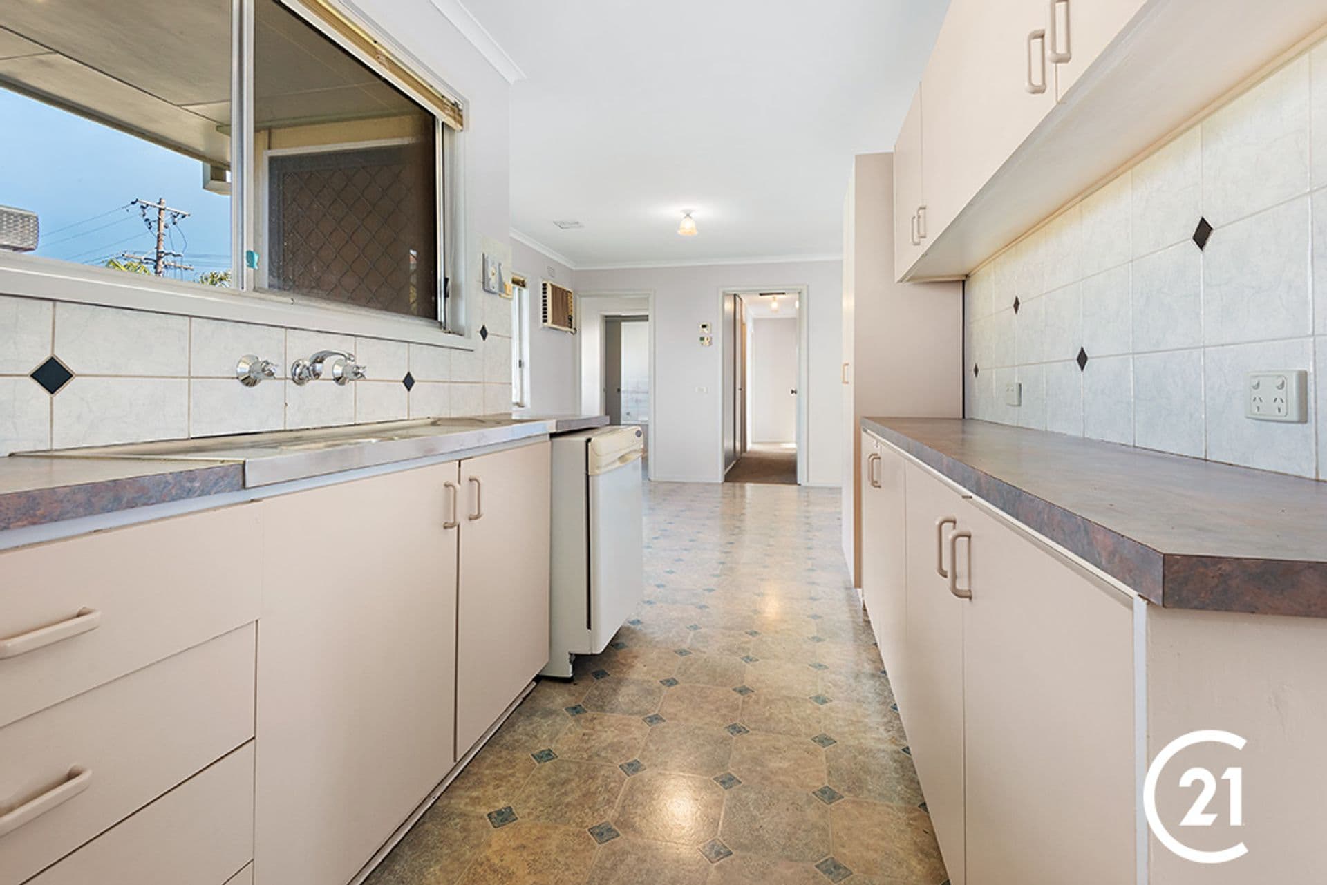 2 Dobinson Street, Echuca, VIC, 3564, Echuca - Thumbnail 3