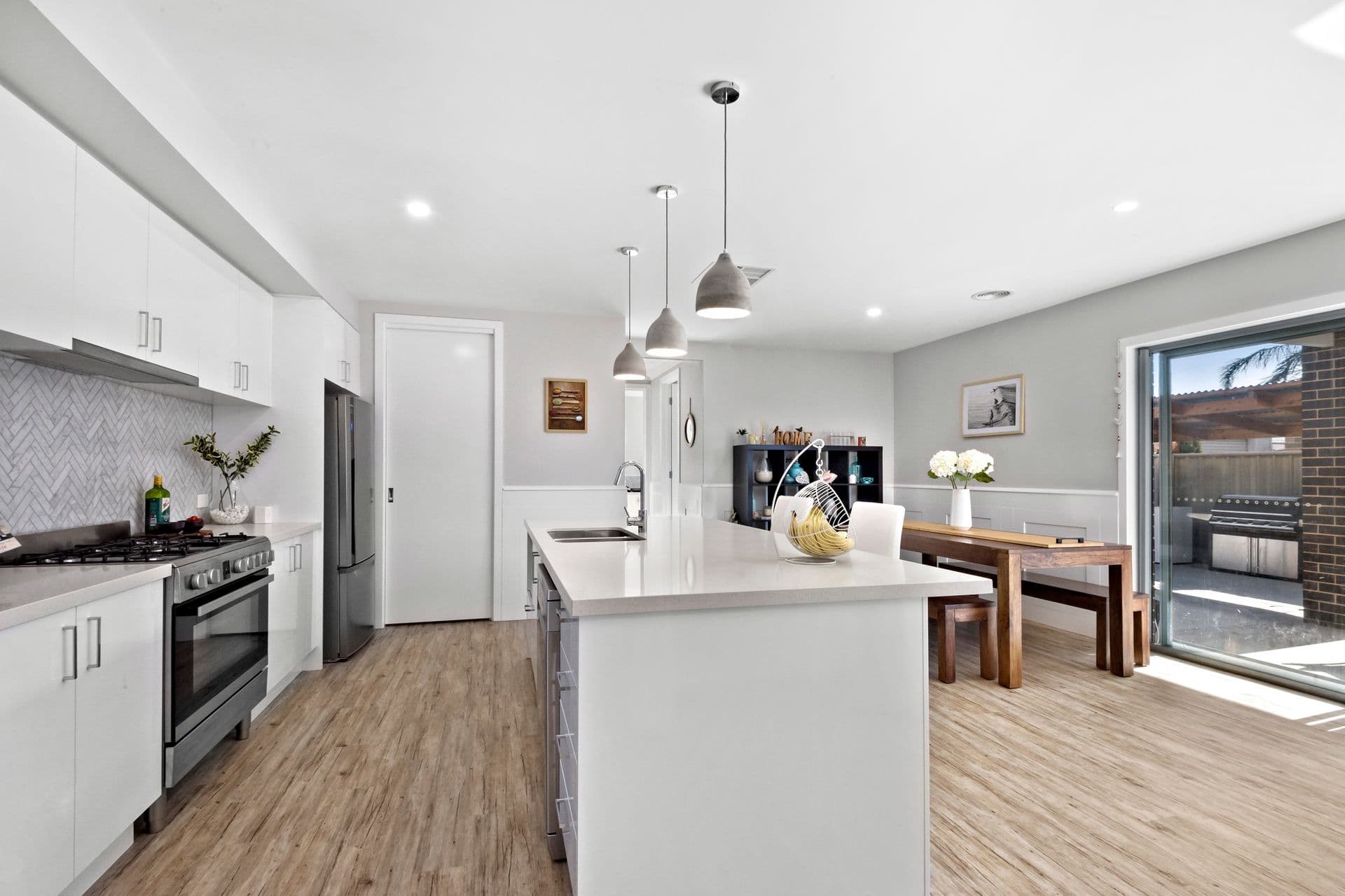 22 Sunset Avenue, Echuca, VIC, 3564, Echuca - Thumbnail 2