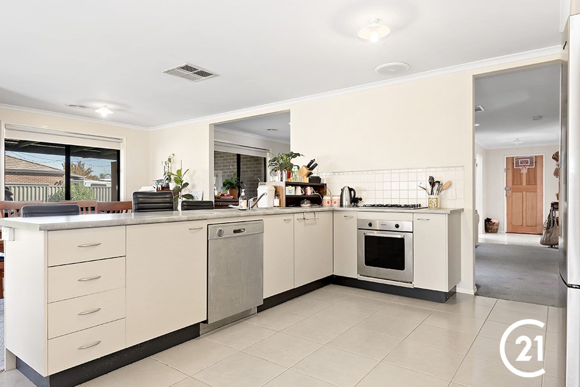 33 Sunset Avenue, Echuca, VIC, 3564, Echuca - Thumbnail 3