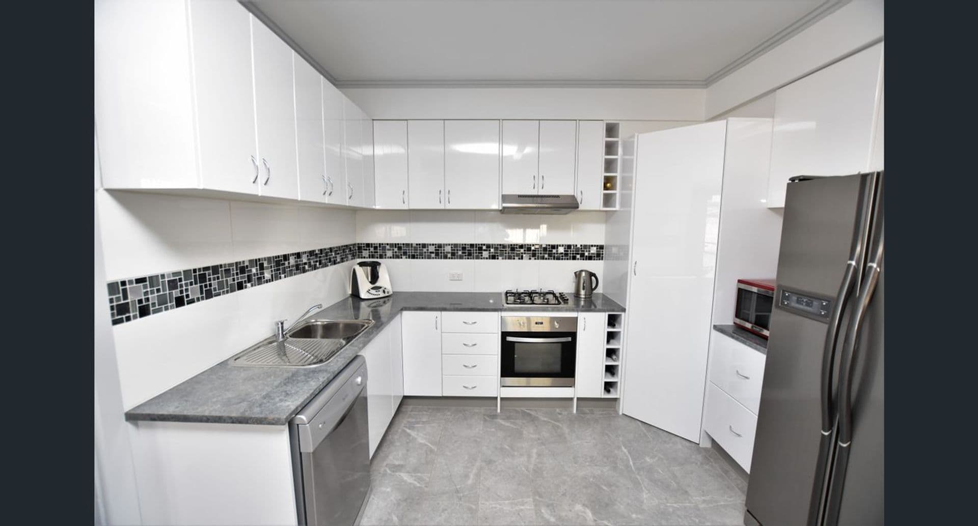 275 Ogilvie Avenue, Echuca, VIC, 3564, Echuca - Thumbnail 5