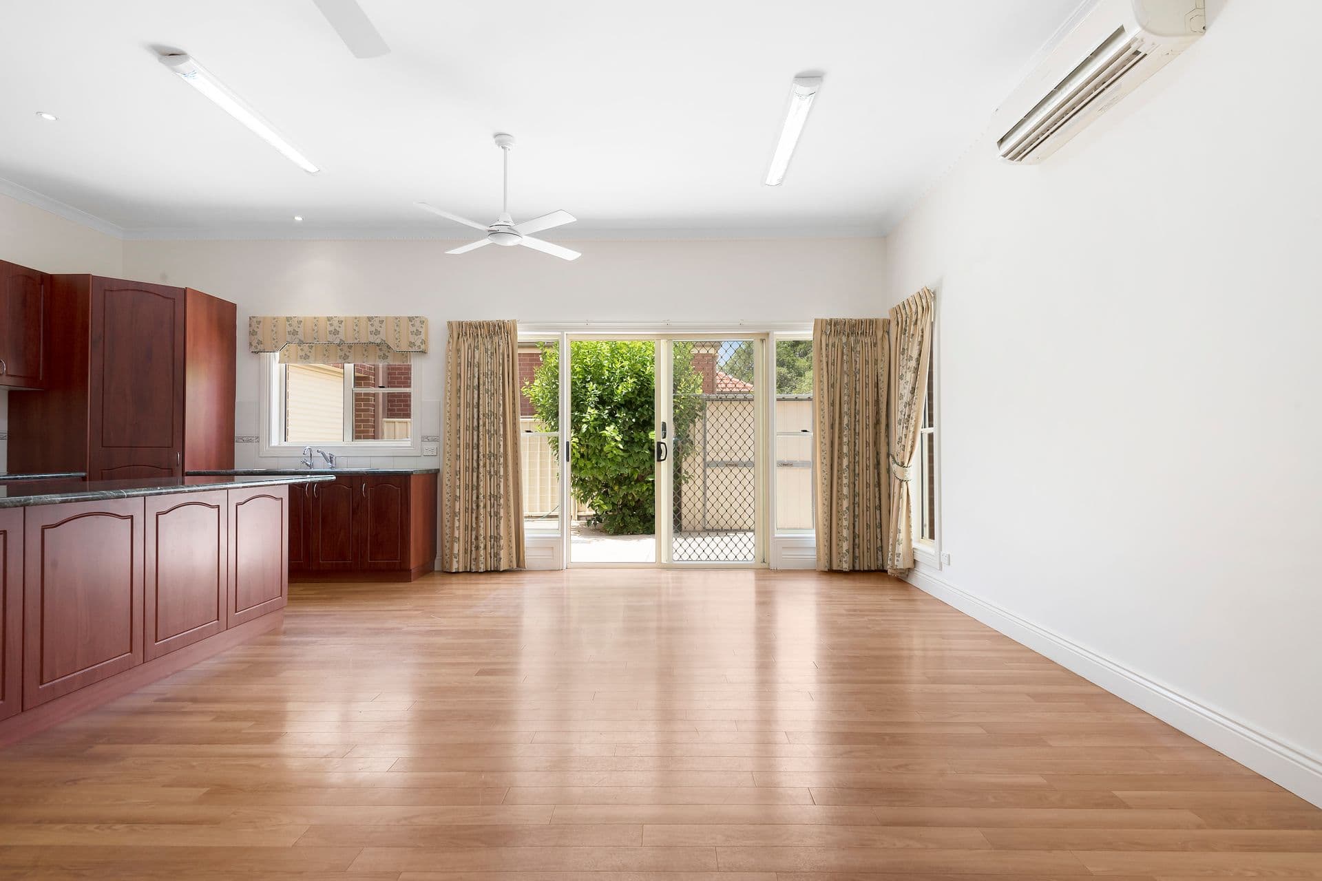 215 McKinlay Street, Echuca, VIC, 3564, Echuca - Thumbnail 4