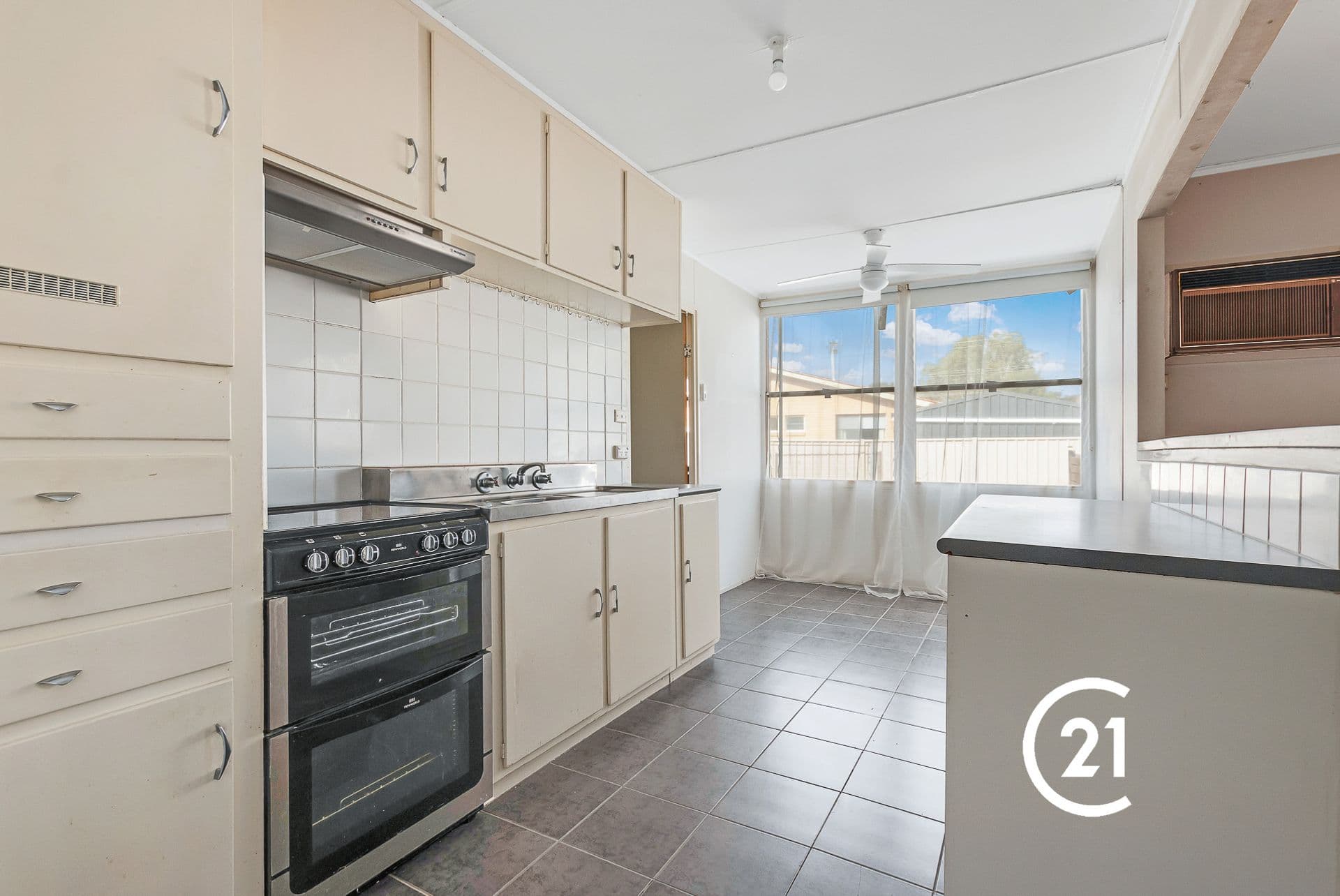 27 Stokes Street, Echuca, VIC, 3564, Echuca - Thumbnail 3