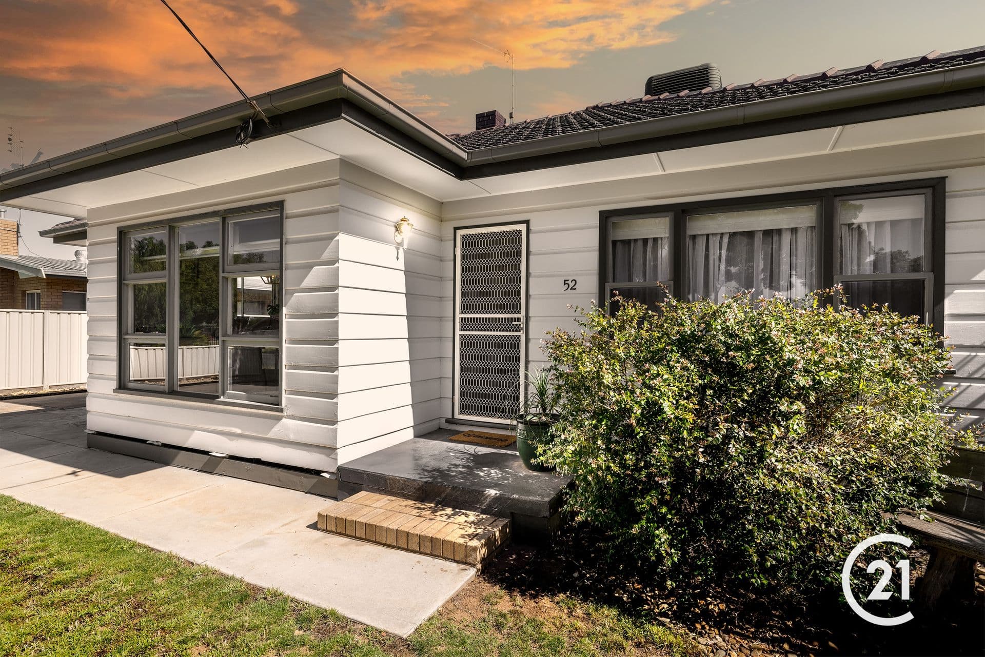 52 Eyre Street, Echuca, VIC, 3564, Echuca - Thumbnail 2