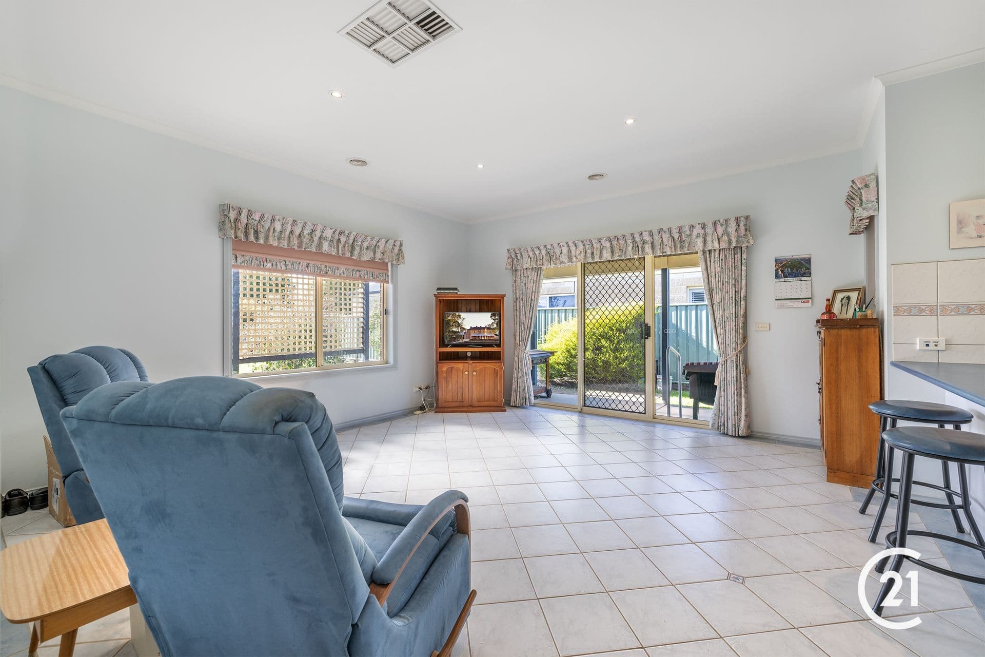 29 Campaspe Esplanade, Echuca, VIC, 3564, Echuca - Thumbnail 3