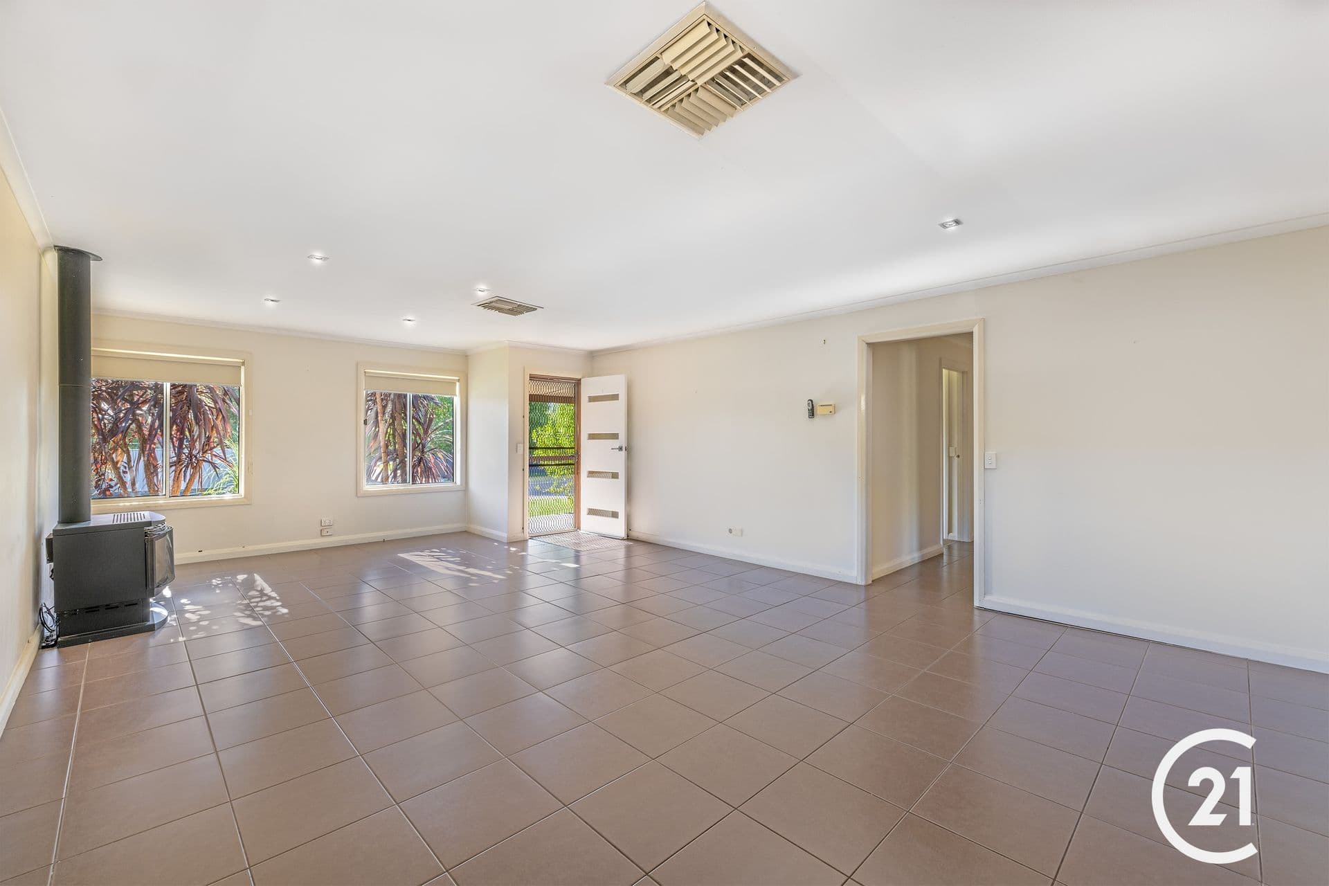 9 McIntosh Street, Echuca, VIC, 3564, Echuca - Thumbnail 2