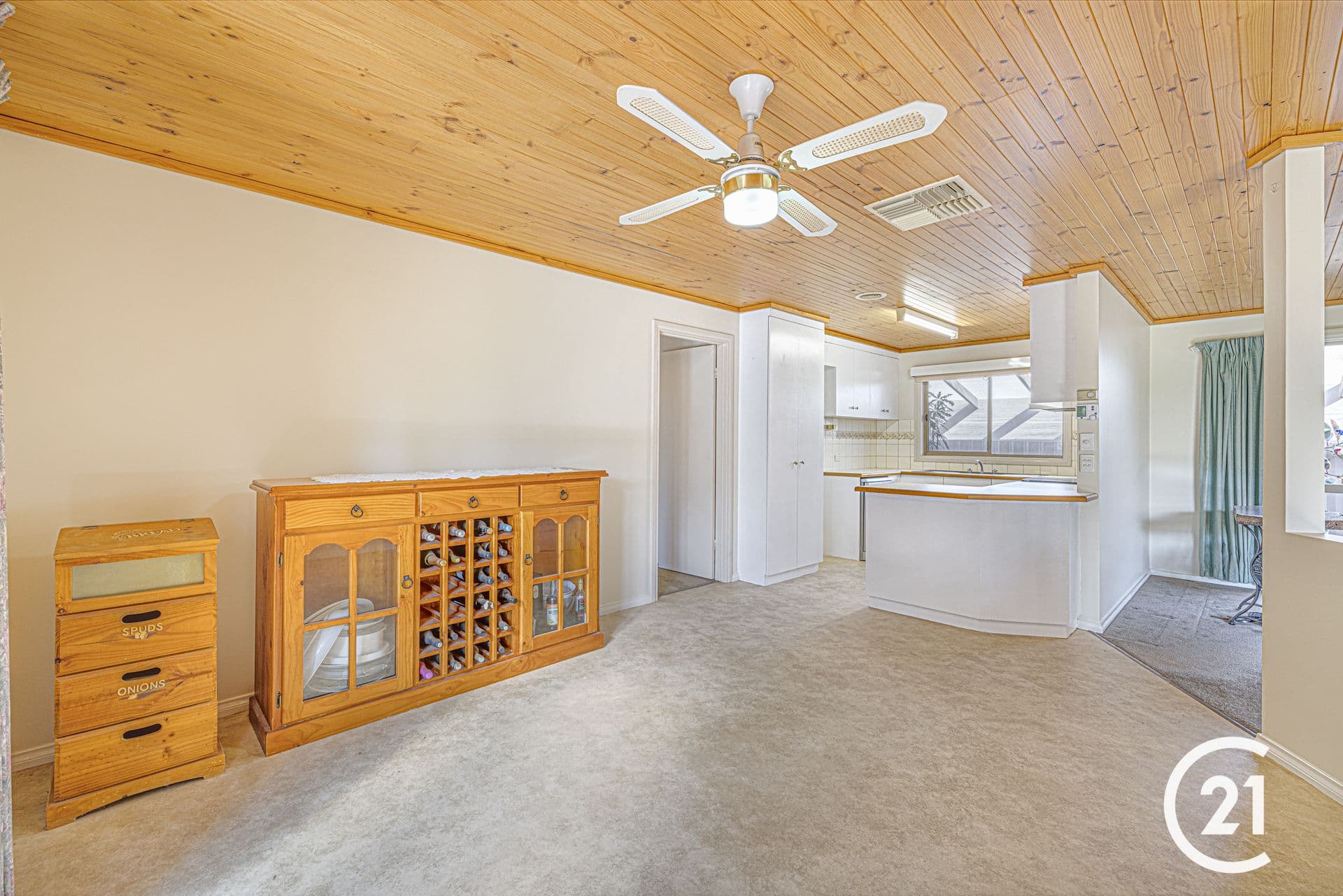 42 Adelaide Crescent, Echuca, VIC, 3564, Echuca - Thumbnail 5