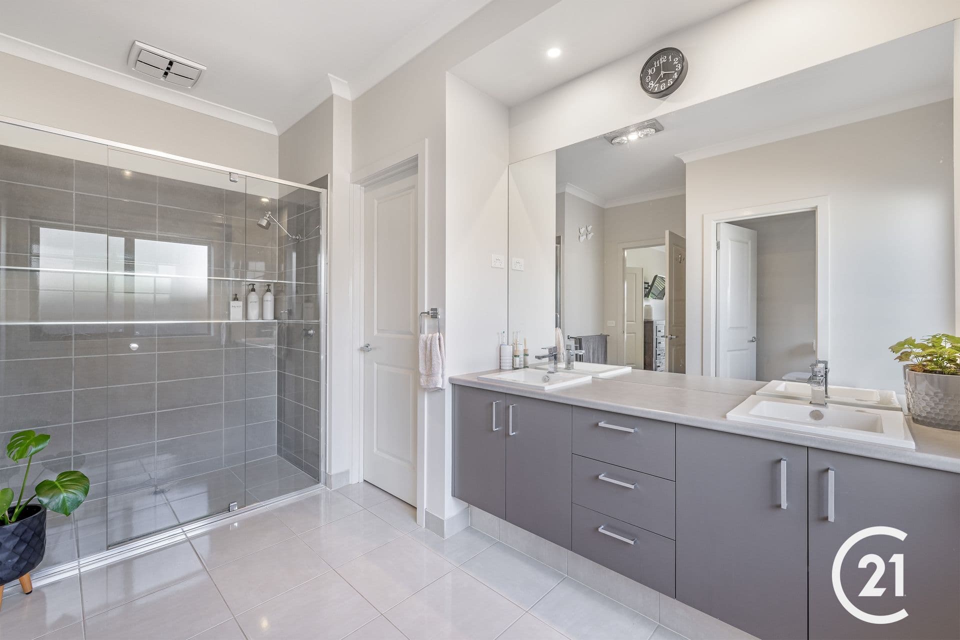 74 Mitchell Street, Echuca, VIC, 3564, Echuca - Thumbnail 8