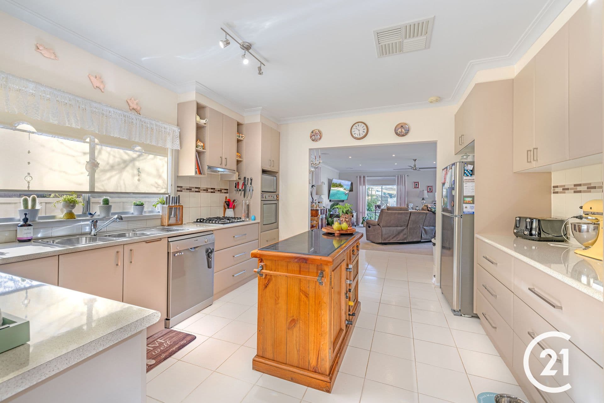 1 Victoria Street, Rochester, VIC, 3561, Rochester - Thumbnail 5