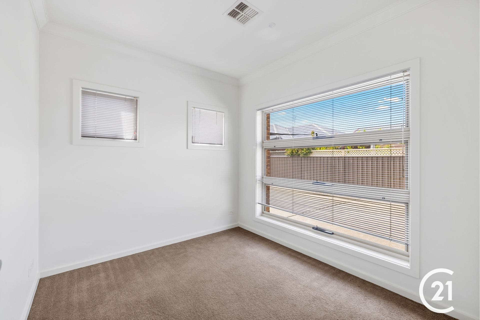 2/47 Hare Street, Echuca, VIC, 3564, Echuca - Thumbnail 2