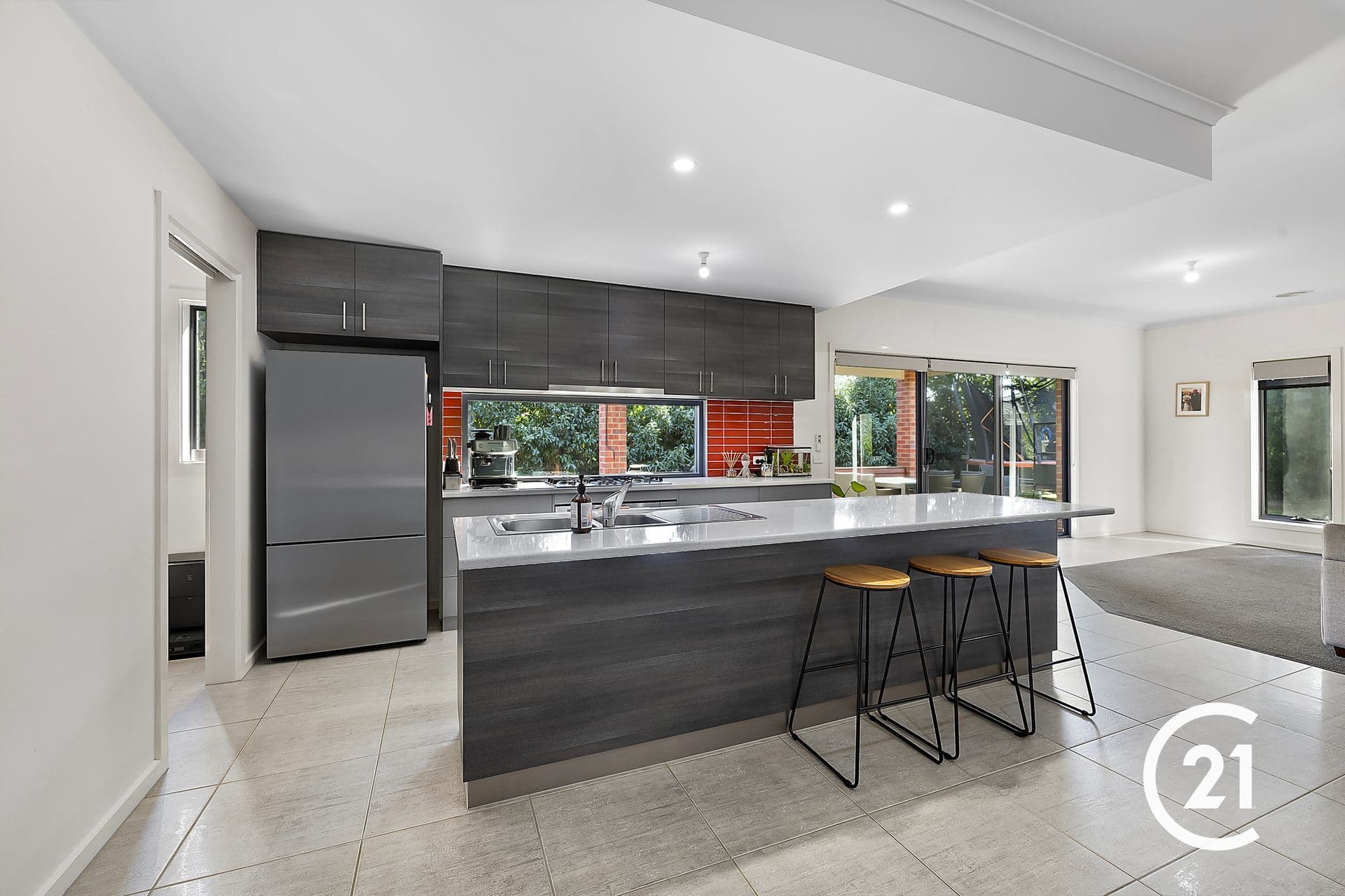 6 Eakin Street, Echuca, VIC, 3564, Echuca - Thumbnail 3