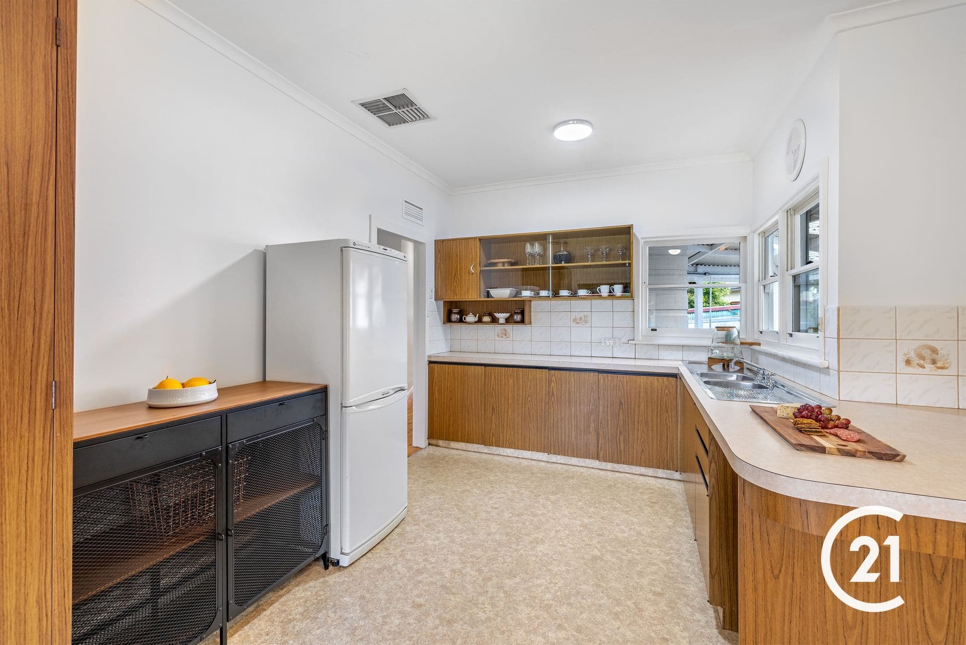 99 Haverfield Street, Echuca, VIC, 3564, Echuca - Thumbnail 5