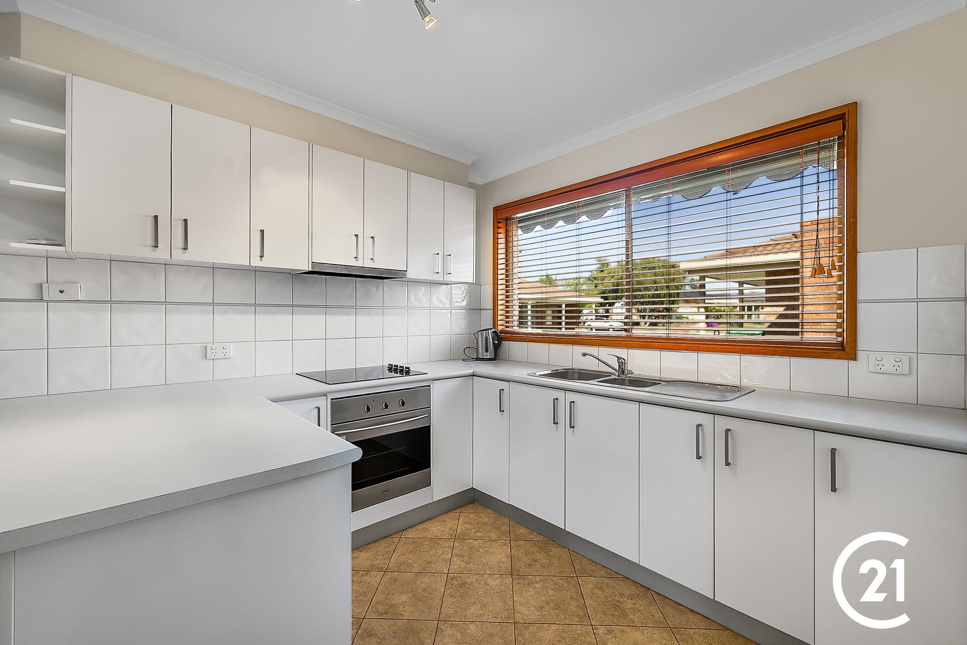3/63 Pine Street, Echuca, VIC, 3564, Echuca - Thumbnail 2