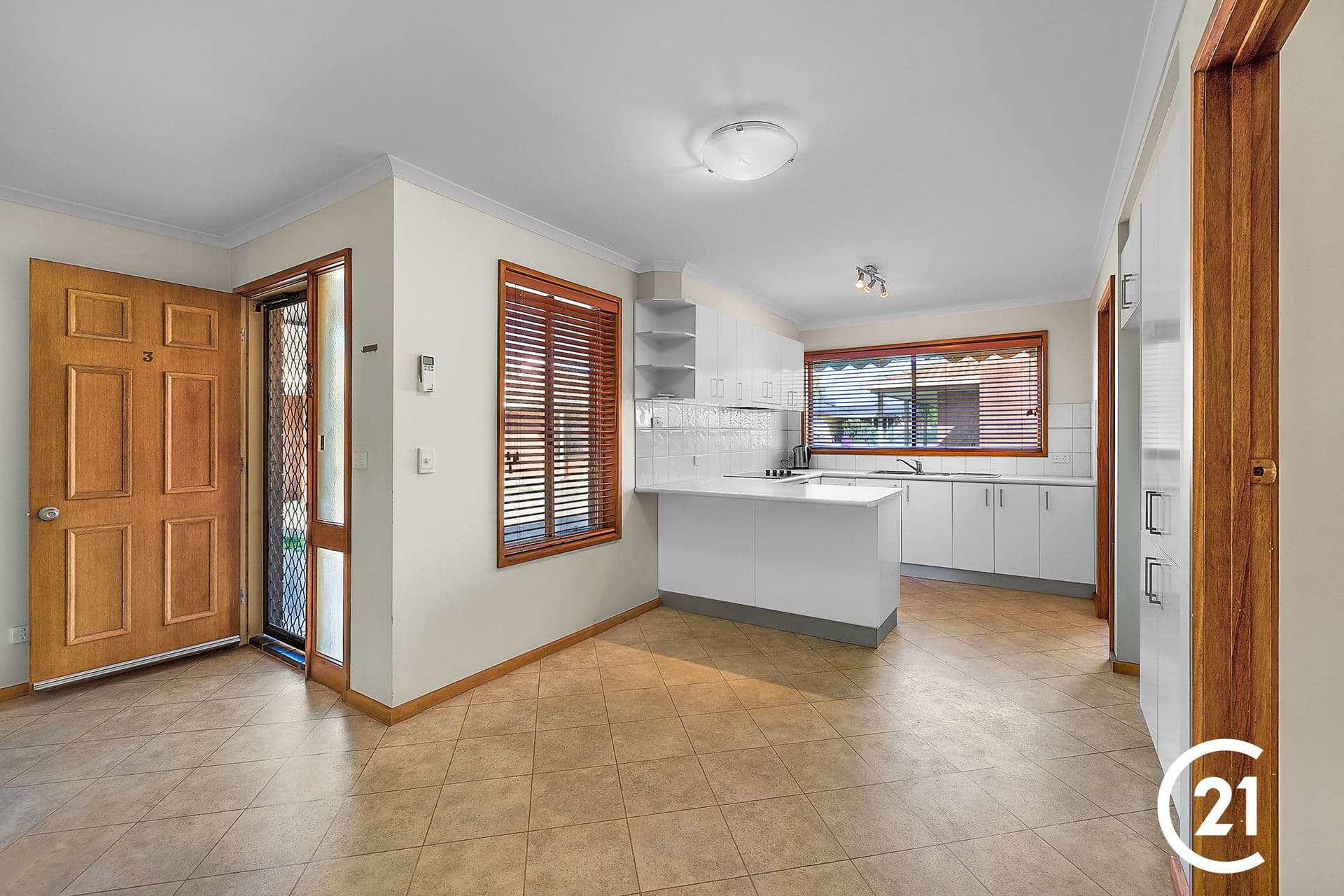 3/63 Pine Street, Echuca, VIC, 3564, Echuca - Thumbnail 3