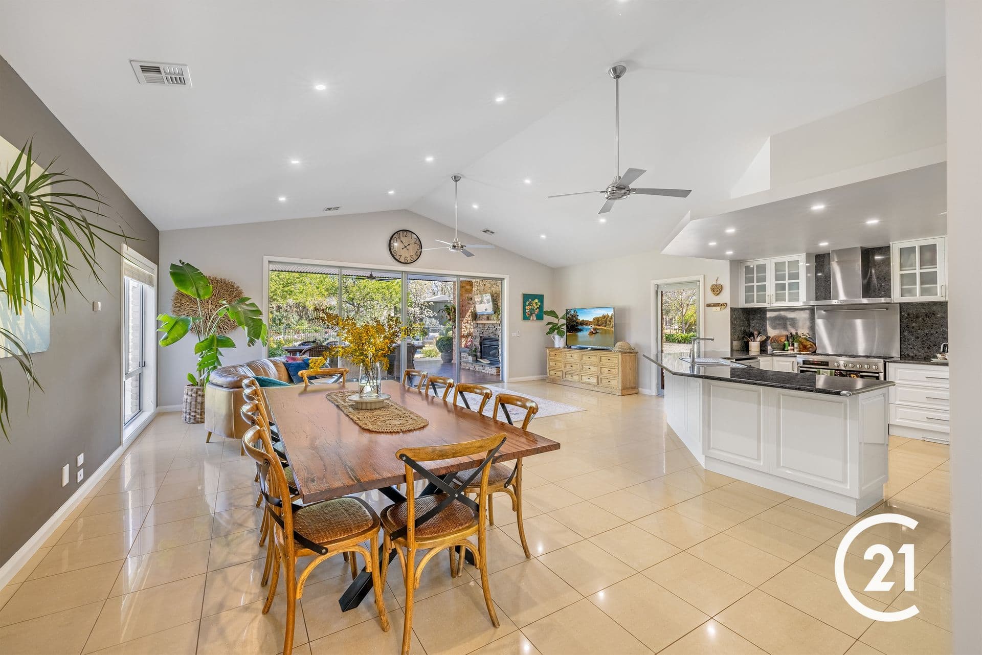 12 Hollara Drive, Moama, NSW, 2731, Moama - Thumbnail 3