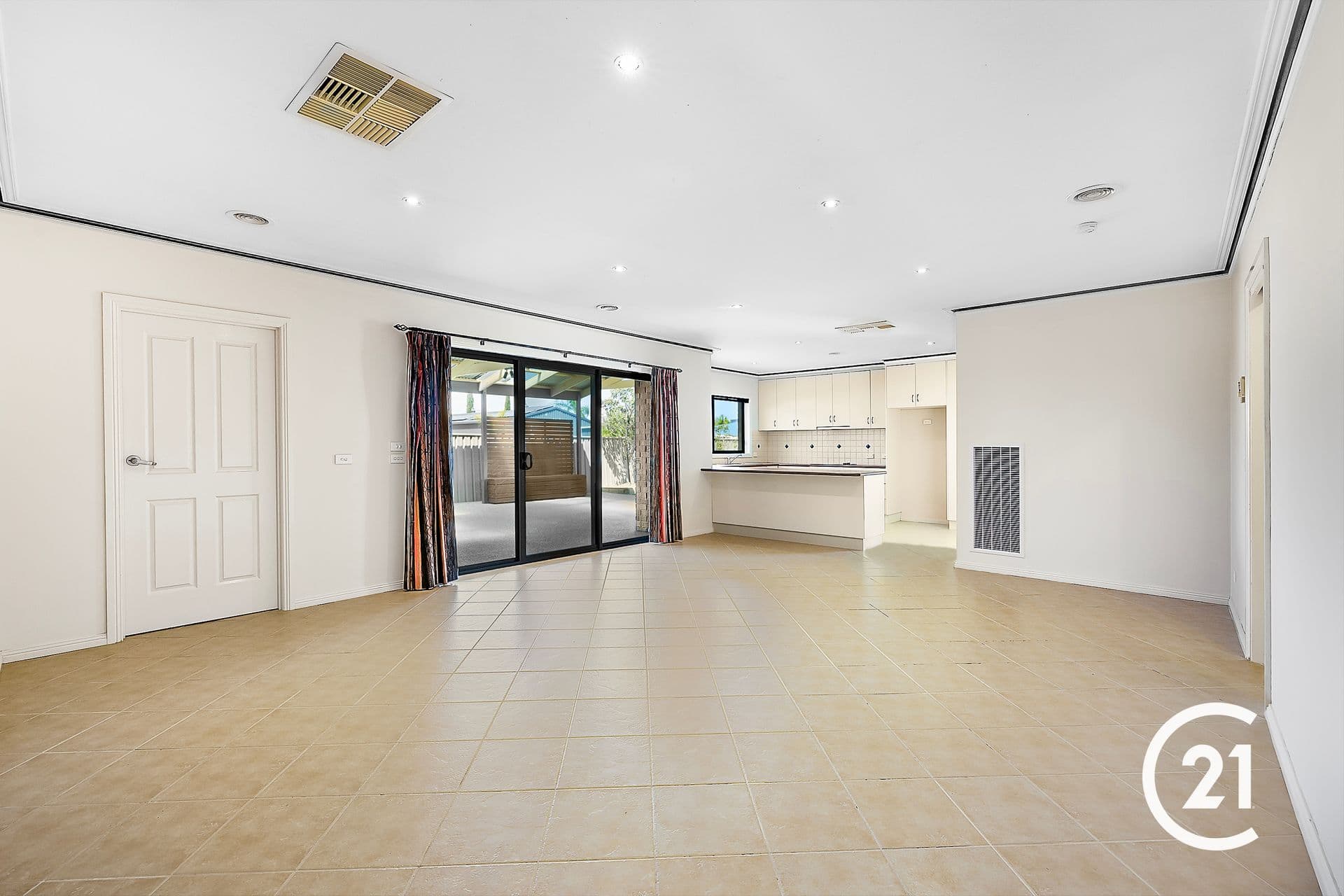 49 Mcswain Road, Echuca, VIC, 3564, Echuca - Thumbnail 3