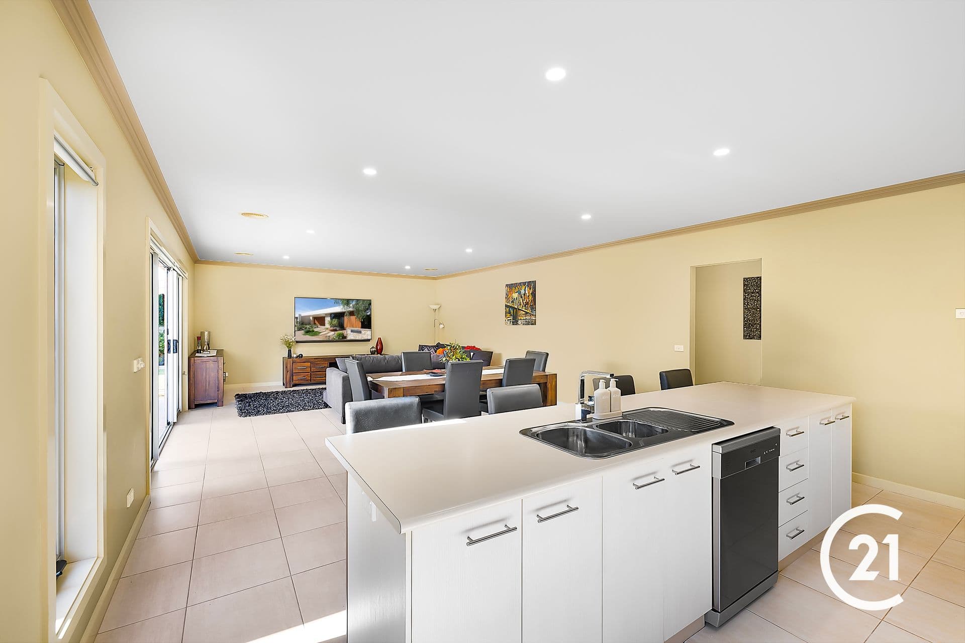 1 Brenton Avenue, Echuca, VIC, 3564, Echuca - Thumbnail 3