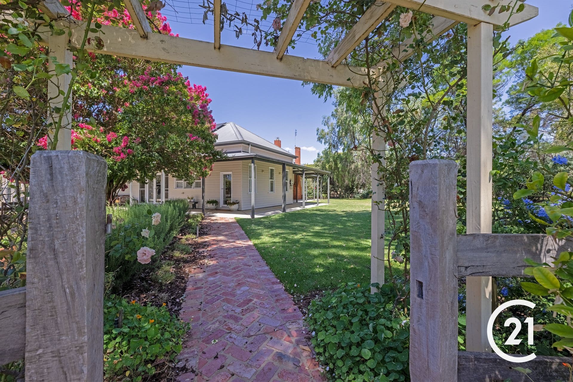 61 Power Road, Nanneella, VIC, 3561, Strathallan - Thumbnail 2