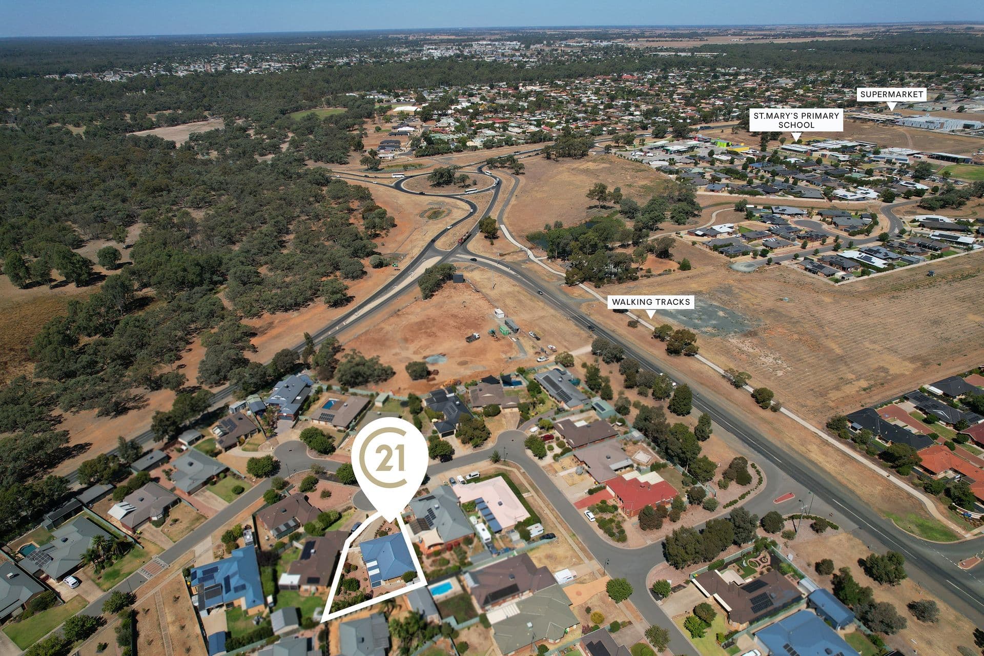 36 Woodlands Circuit, Echuca, VIC, 3564, Echuca - Thumbnail 2