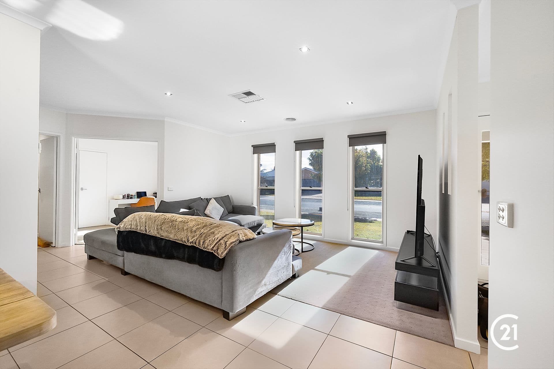 6 McLachlan Road, Echuca, VIC, 3564, Echuca - Thumbnail 2