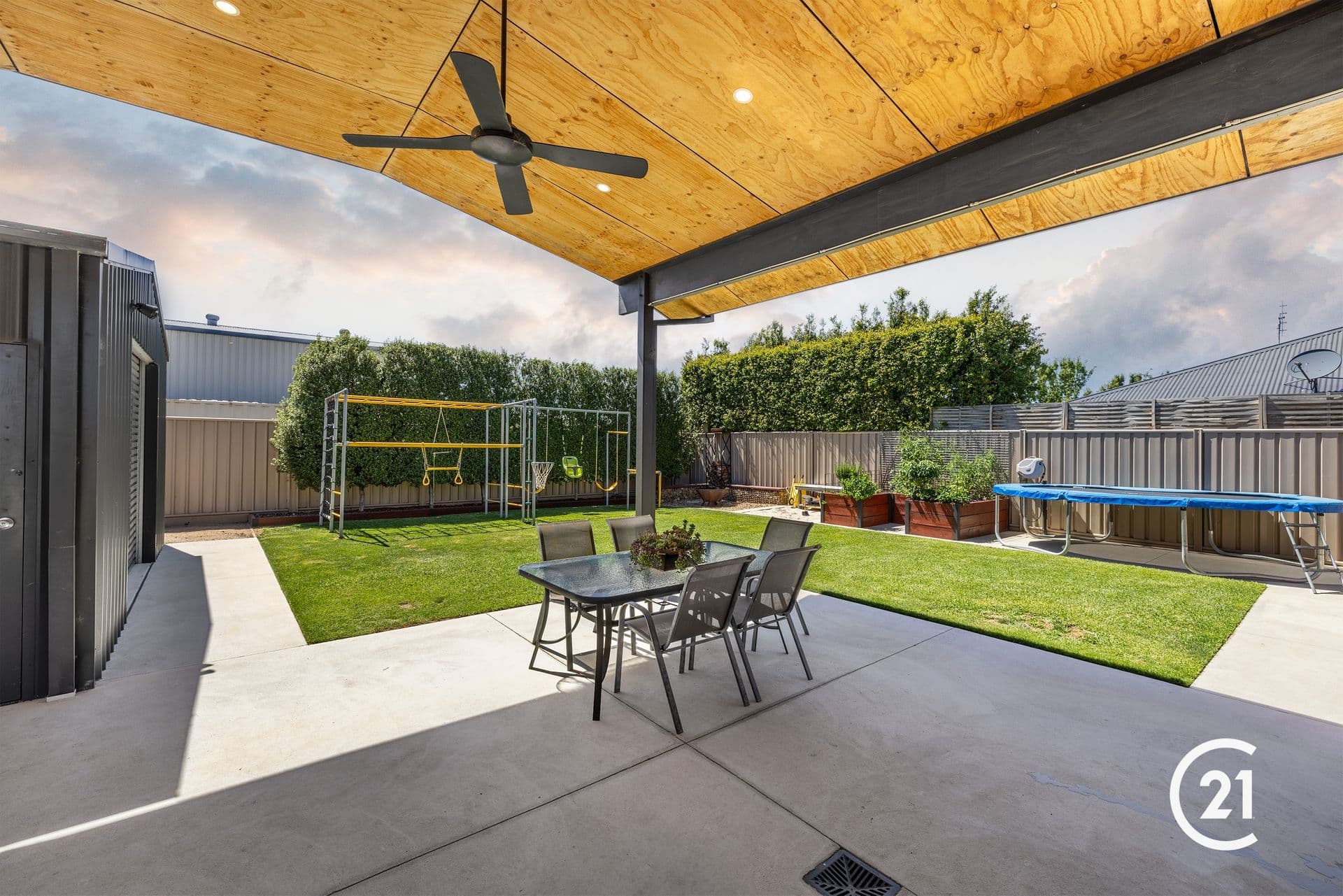 14 Lincoln Crescent, Echuca, VIC, 3564, Echuca - Thumbnail 2