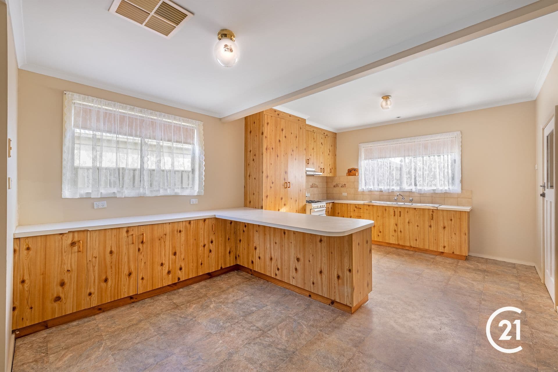 84 Hume Street, Echuca, VIC, 3564, Echuca - Thumbnail 5