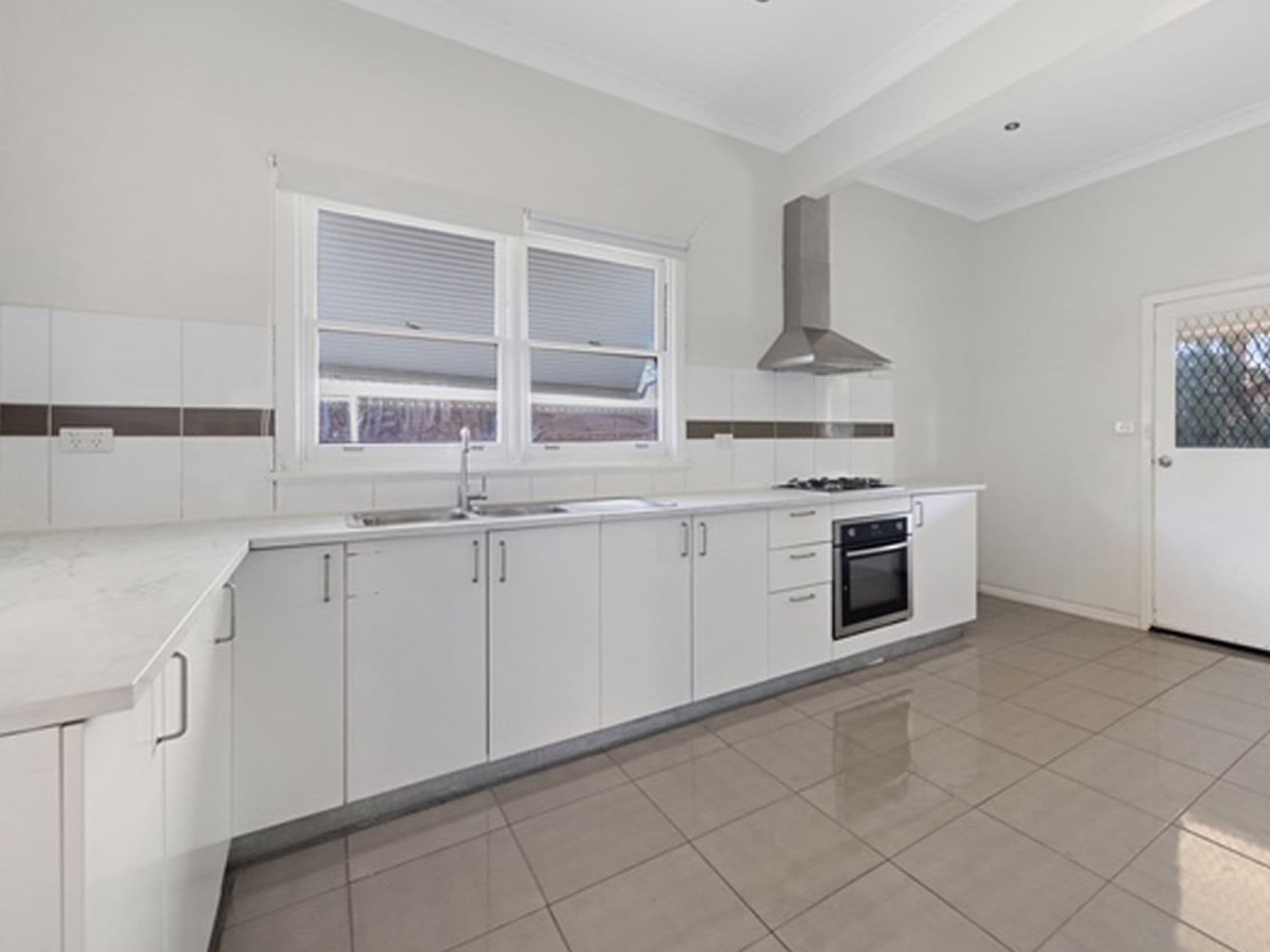 274 Ogilvie Avenue, Echuca, VIC, 3564, Echuca - Thumbnail 2