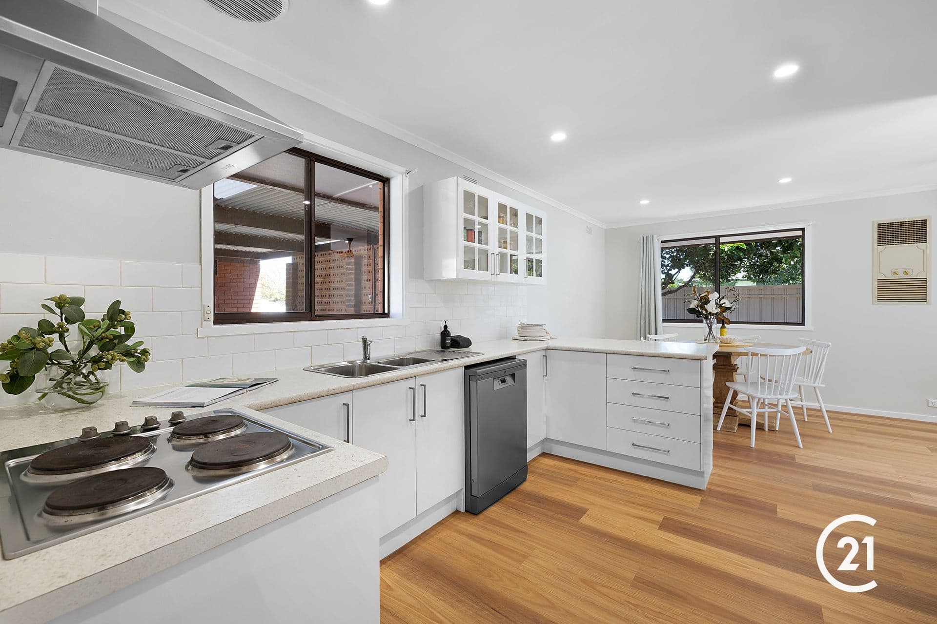 13 Cypress Street, Echuca, VIC, 3564, Echuca - Thumbnail 3
