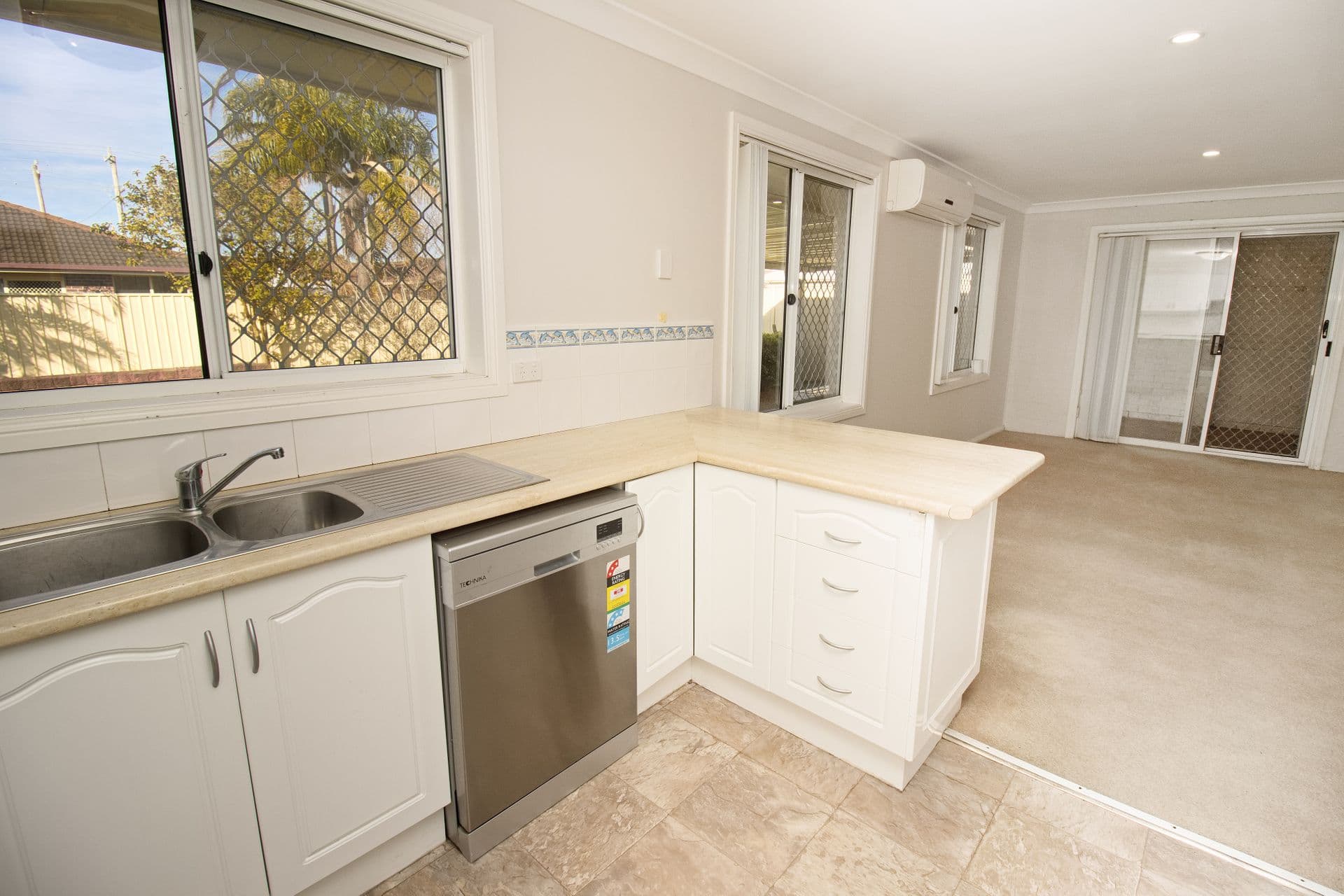 9 Martin Circuit, Tea Gardens, NSW, 2324, Tea Gardens - Thumbnail 3
