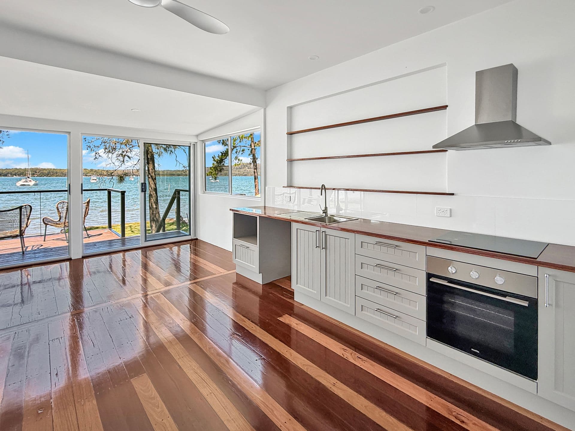 1/71 Marine Drive, Tea Gardens, NSW, 2324, North Arm Cove - Thumbnail 2