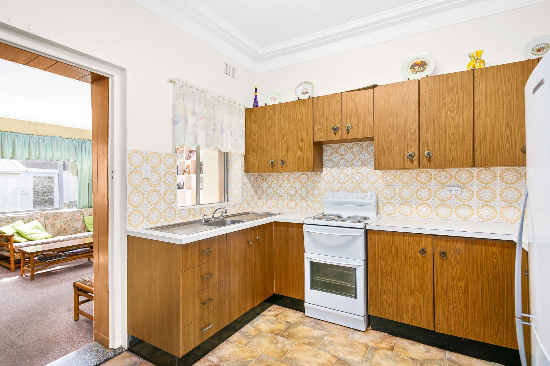 33 Scarborough Street, Monterey, NSW, 2217, Monterey - Thumbnail 4