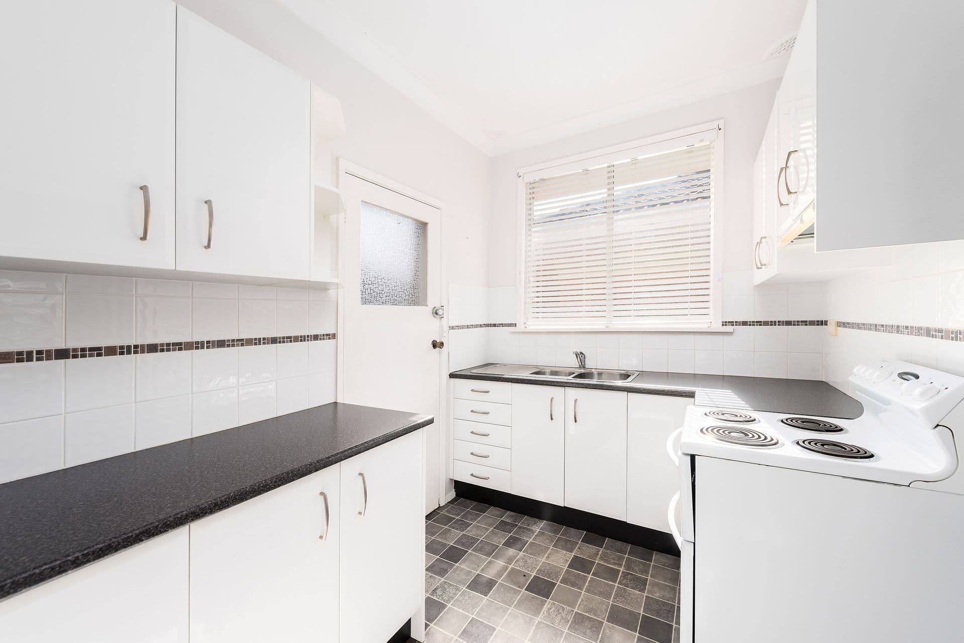 3/12 Clareville Avenue, Sans Souci, NSW, 2219, Sans Souci - Thumbnail 3