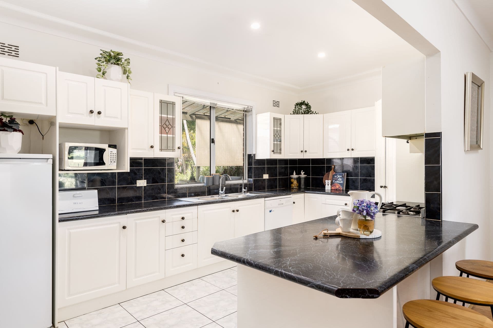 2B Chuter Avenue, Monterey, NSW, 2217, Monterey - Thumbnail 6