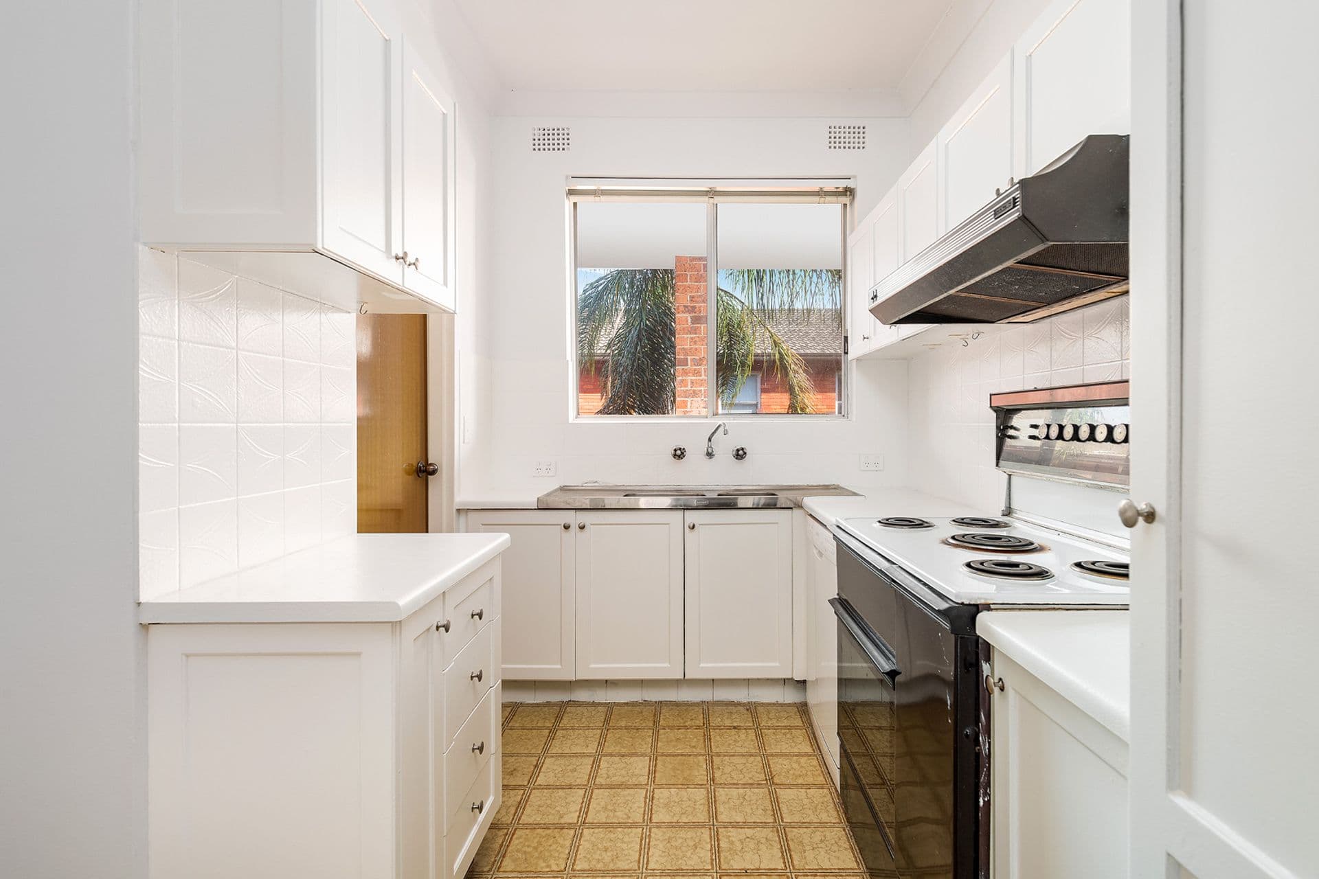 6/156 Russell Avenue, Dolls Point, NSW, 2219, Dolls Point - Thumbnail 4