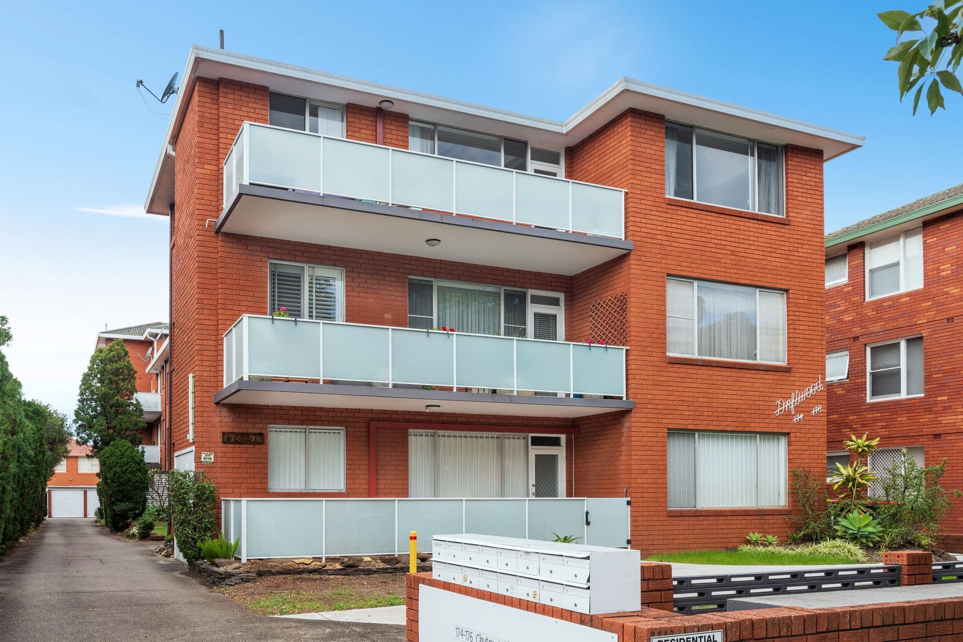 2/174 Chuter Avenue, Sans Souci, NSW, 2219, Sans Souci - Thumbnail 4