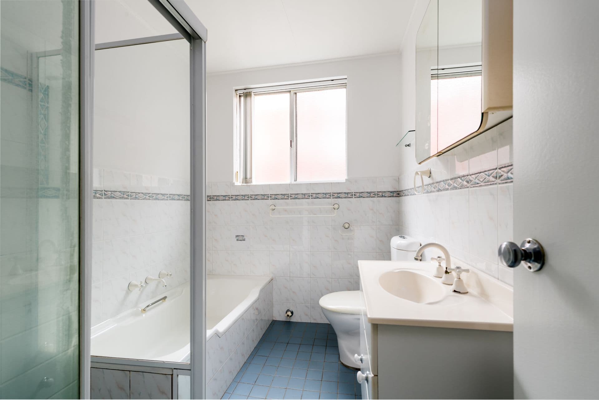 2/174 Chuter Avenue, Sans Souci, NSW, 2219, Sans Souci - Thumbnail 6