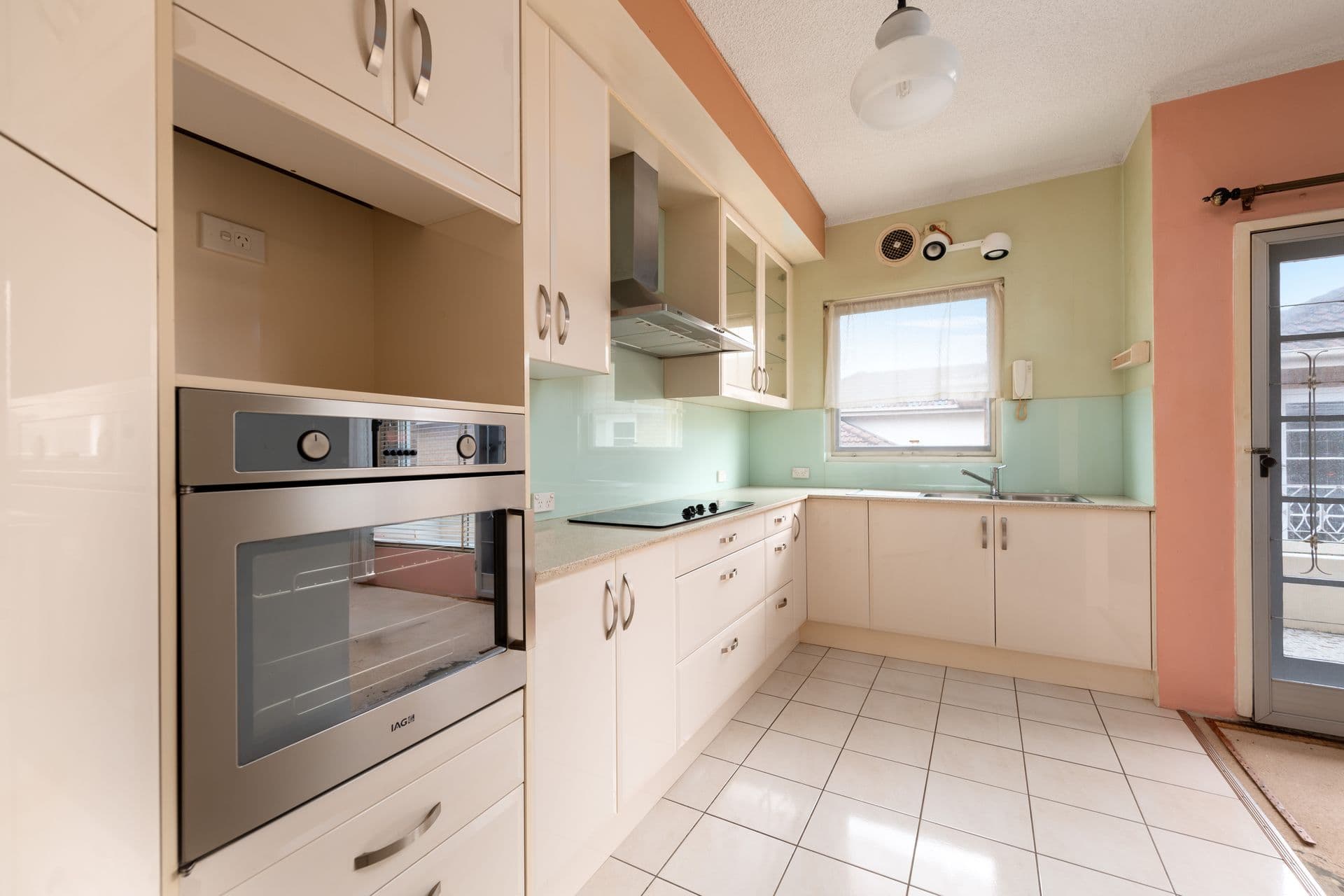 8/28 Crawford Road, Brighton-le-sands, NSW, 2216, Brighton-Le-Sands - Thumbnail 3