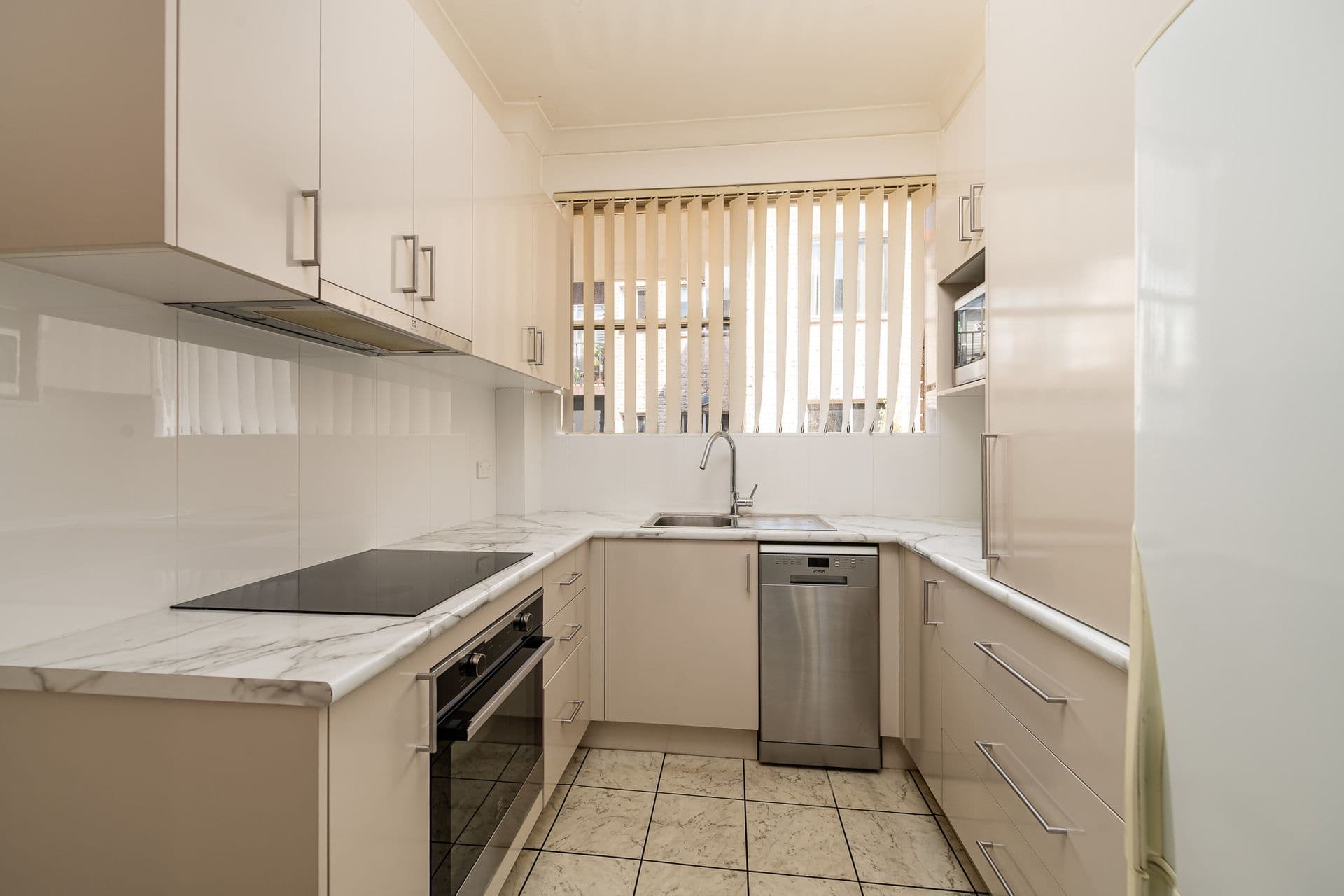 10/219 President Avenue, Monterey, NSW, 2217, Monterey - Thumbnail 3