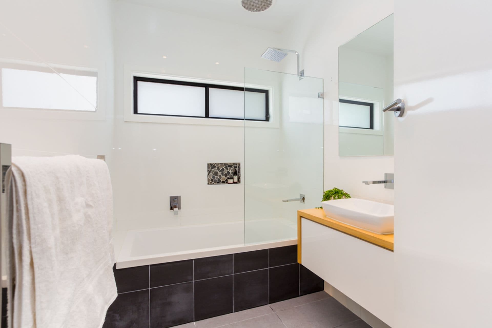 25 Princes Avenue, Charlestown, NSW, 2290, Charlestown - Thumbnail 6
