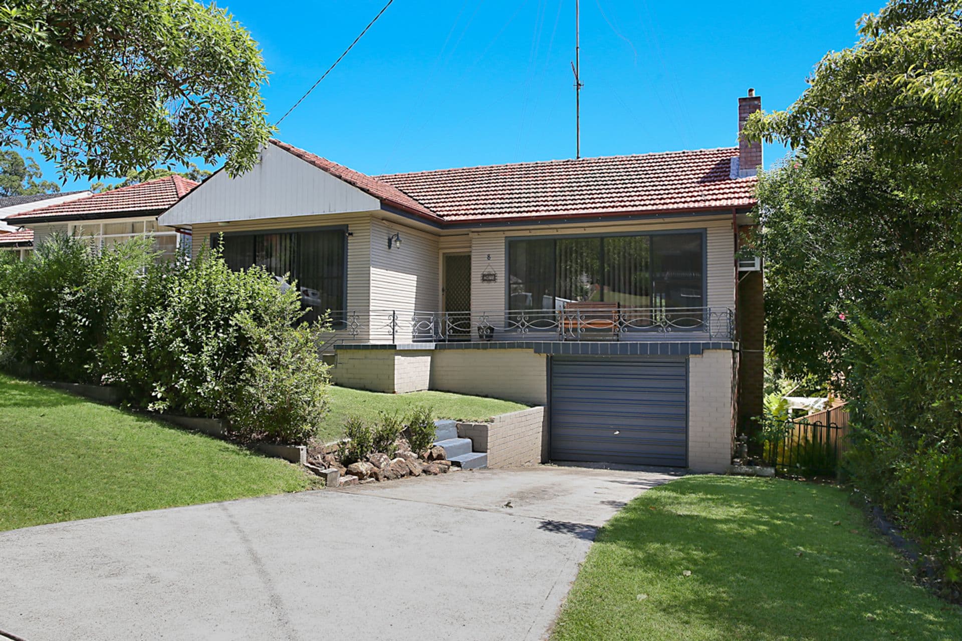 8 Clayton Crescent, Kotara, NSW, 2289, Kotara - Thumbnail 2