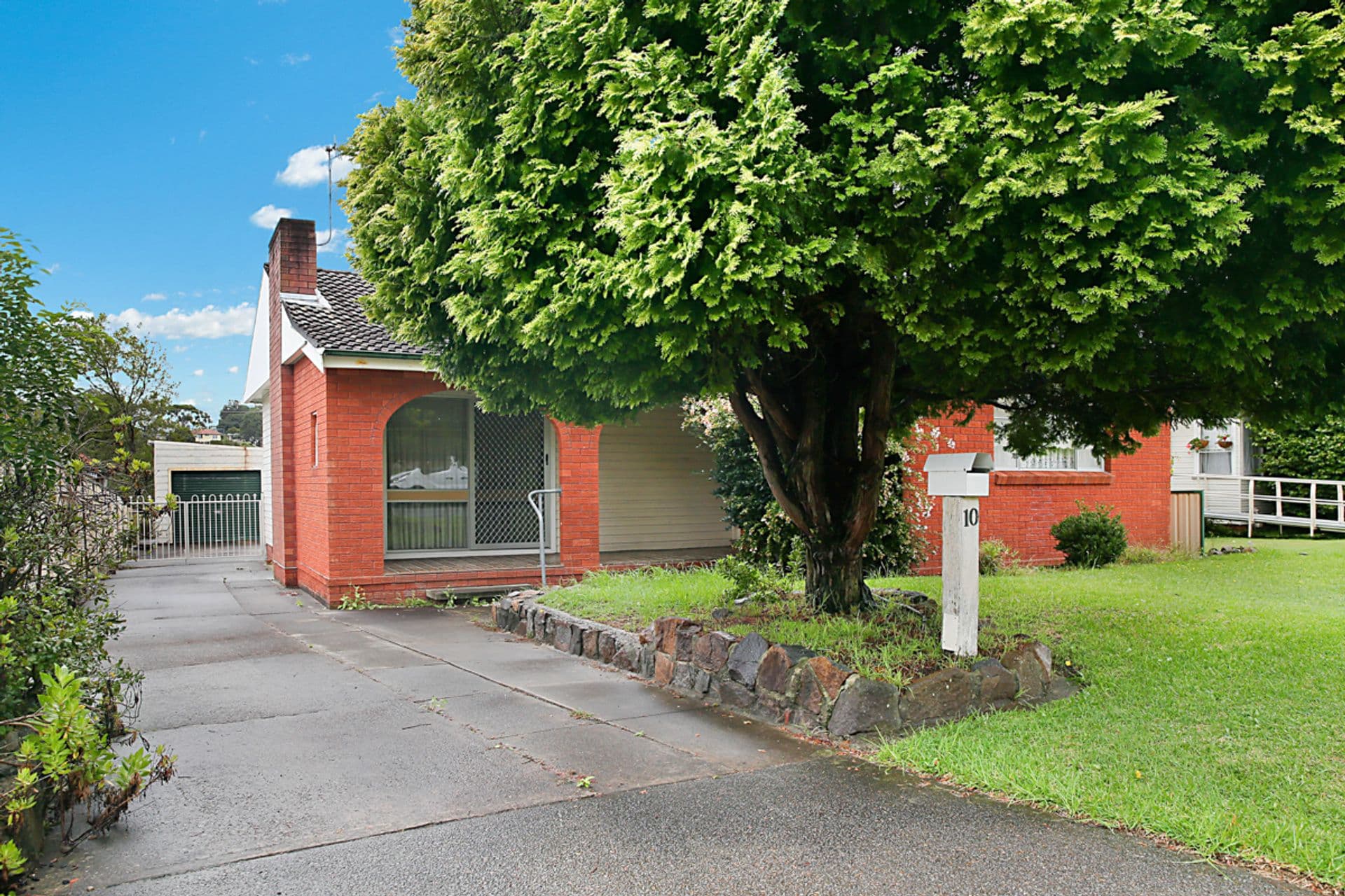 10 Roscoe Street, Kotara South, NSW, 2289, Kotara South - Thumbnail 2