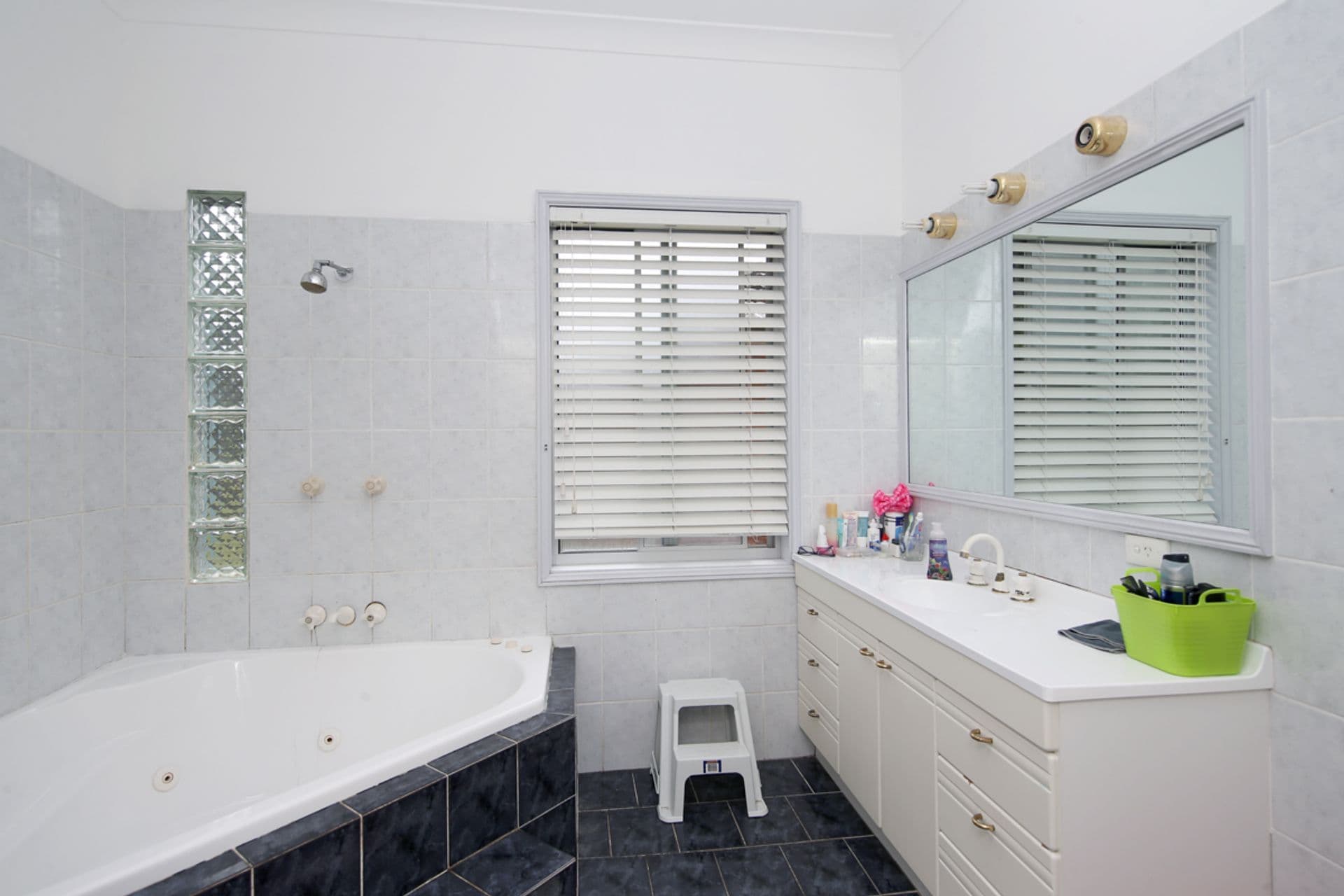 30 Elvidge Crescent, Kotara South, NSW, 2289, Kotara South - Thumbnail 5