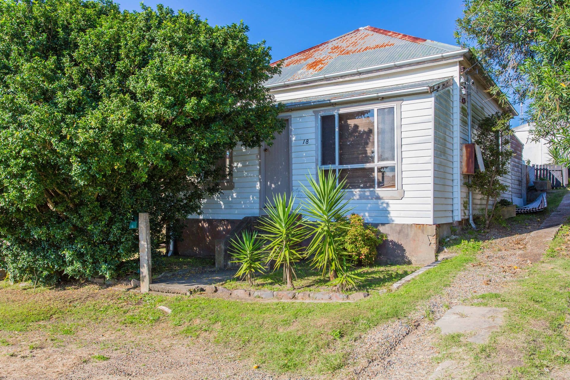 18 Railway Street, Dudley, NSW, 2290, Dudley - Thumbnail 2