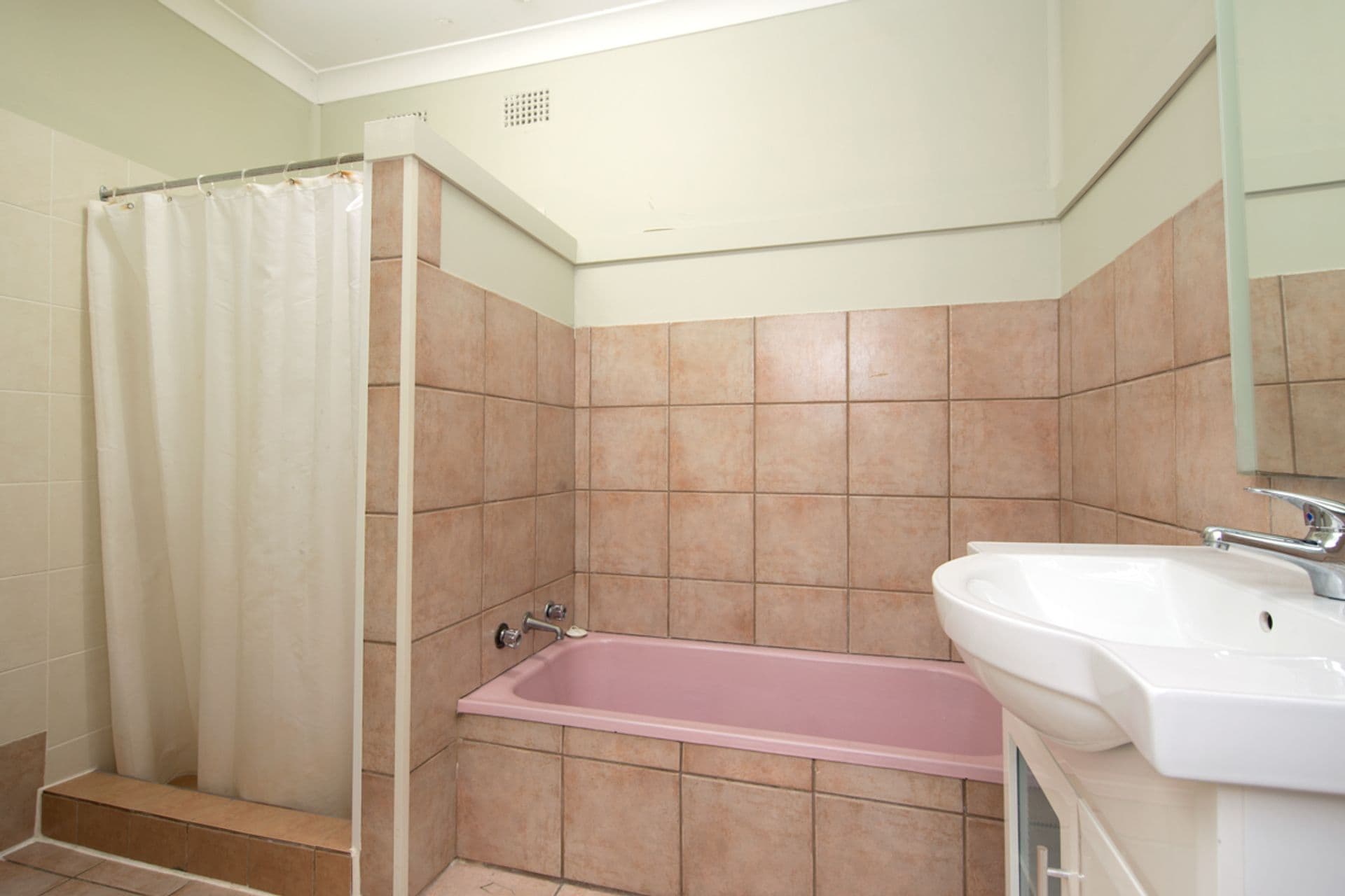 24 Derna Road, Shortland, NSW, 2307, Shortland - Thumbnail 6
