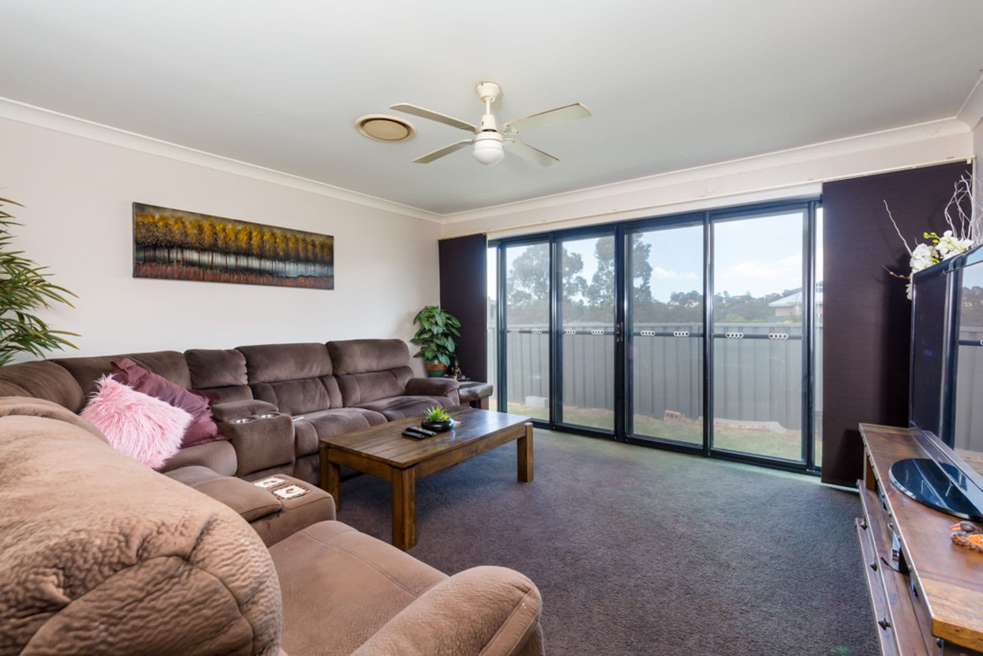 2 Kimberley Place, Macquarie Hills, NSW, 2285, Macquarie Hills - Thumbnail 3
