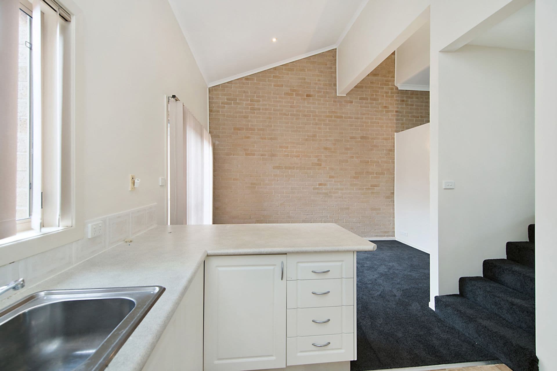 2/6 Brown Street, Adamstown, NSW, 2289, Adamstown - Thumbnail 2